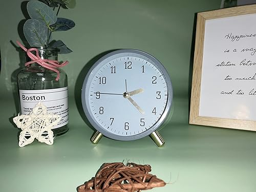 Miniatura 5 de SHISEDECO Reloj despertador con luz de fondo, 4.5 pulgadas, analógico, sin tictac, silencioso reloj de escritorio pequeño con números arábigos,