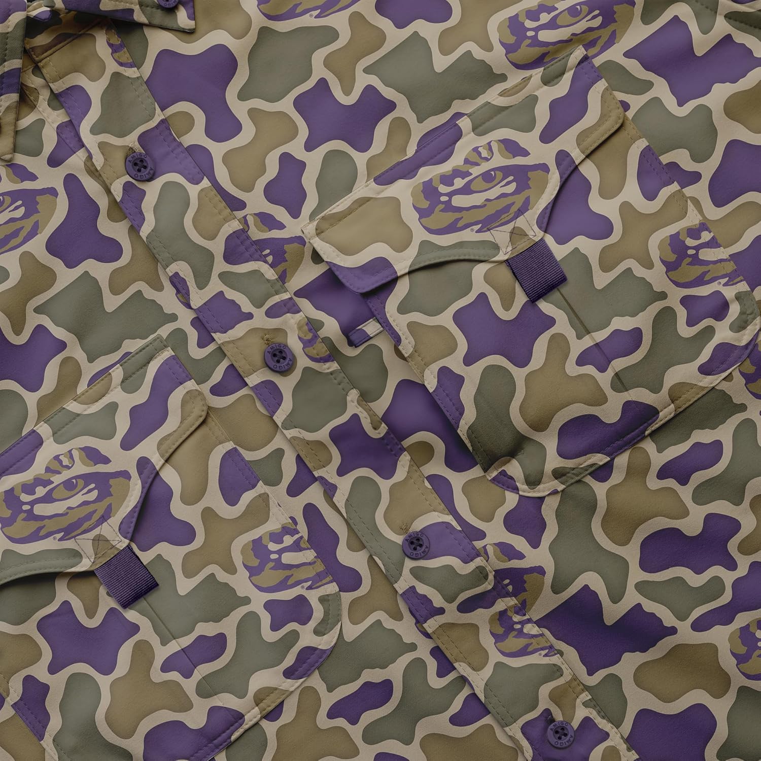 Amigo NCAA Mens Amigo LSU Tigers Licensed Camo El Campo Short Sleeve Button Up Field and Fish Shirt