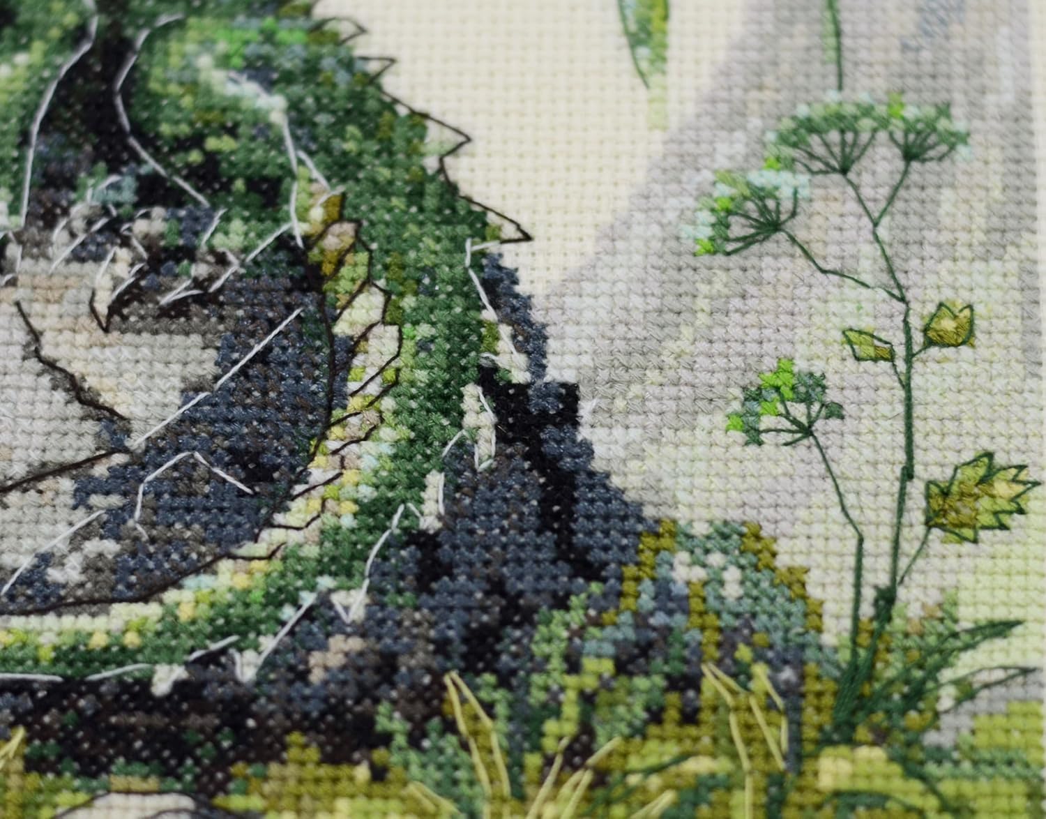 Wizardi Cross-Stitch kit - Lord of the Mountain. Beginner Embroidery Kit for Adults. Cross-Stitch Supplies. Needle, Canvas, Scheme, Floss and Floss Organizer Kit. AH-279 Abris Art