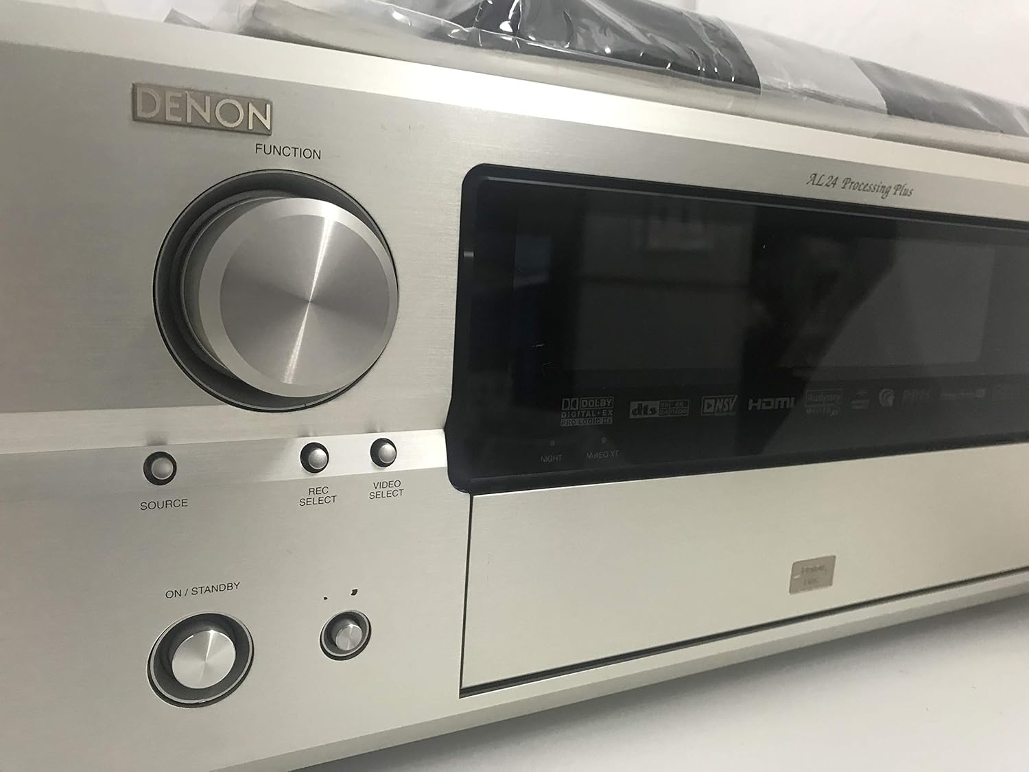 Close-up of the left side of the Denon AVC-3920SP front panel