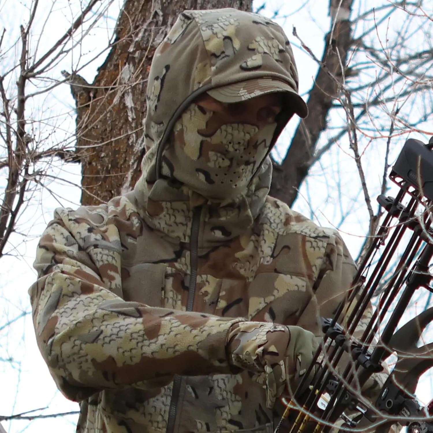 KUIU Proximity LT Neck Gaiter – Ultra-Quiet Fleece for Cold Weather Hunting