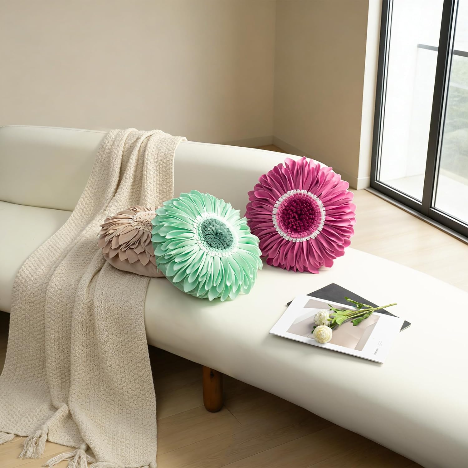 JWH 3D Flower Throw Pillow Cover, with Insert, Velvet Pillowcase, Decorative Round Cushion for Bed Couch Sofa 14x14 Inch Mint Green