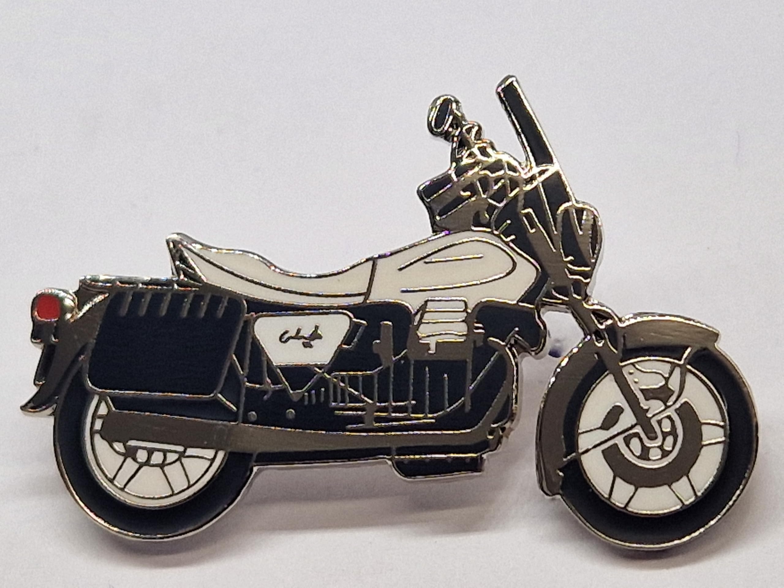 Pin do Moto Guzzi California, pin do Moto Guzzi california, cali2, Cali2, cali 2, Cali 2, przypinka, przypinka, przypinka do klapy motocykla, przypinka motocyklowa, przypinka motocyklowa, Worki