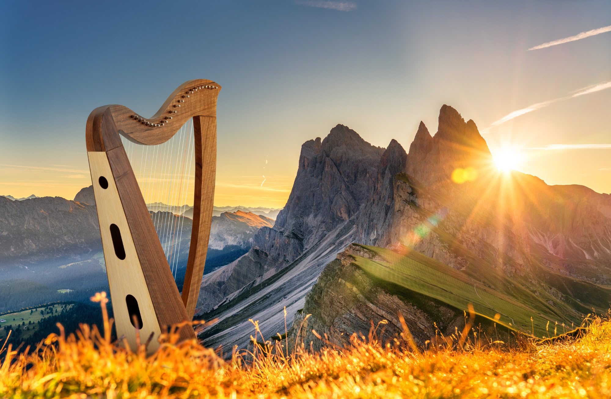 Classic Cantabile H-22 WN Arpa Celtica 22 corde, accordatura Mi bemolle maggiore, meccanica a semitoni, legno noce, include borsa e 2 chiavi, altezza 83,5 cm.