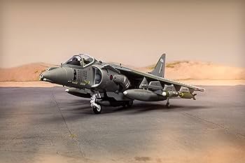 Amazon.co.jp: コーギー イギリス航空宇宙ハリアー GR7A 航空機
