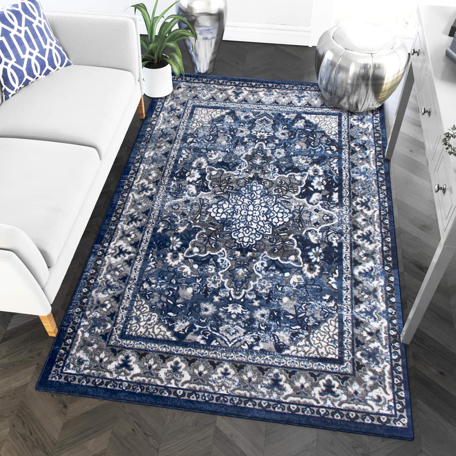 グレーのオーバーダイヴィンテージラグ　縁アリフラワー　No.683 グレーのオーバーダイヴィンテージラグ 縁アリフラワー No.683 グレー