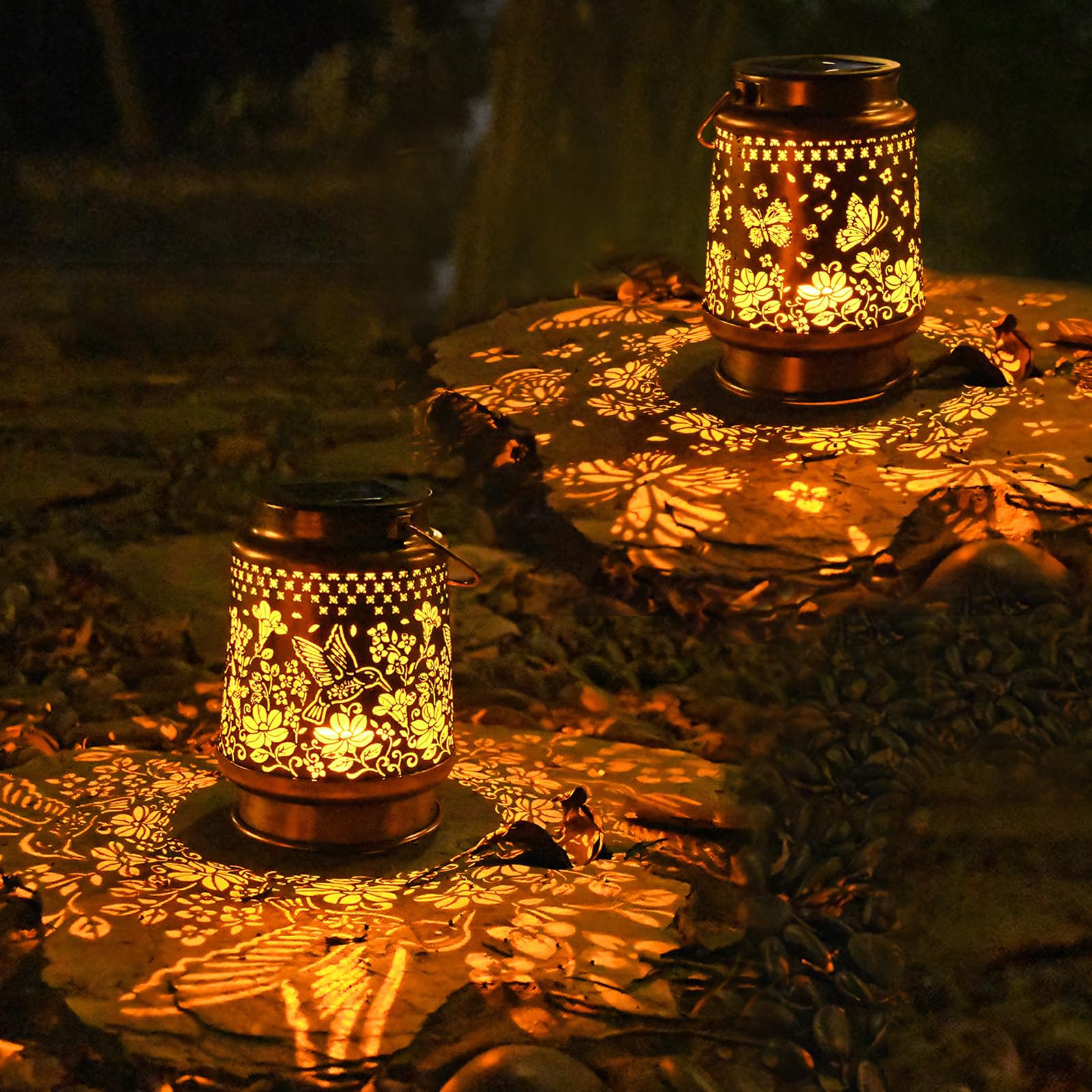 SyouHome Solar Laternen für Draußen, 2 STÜCK Kolibri & Schmetterling Solarlaterne für Außen, IP65 Wasserdicht Metall Solarlaterne für Terrasse Rasen Balkon Hof Gartendeko