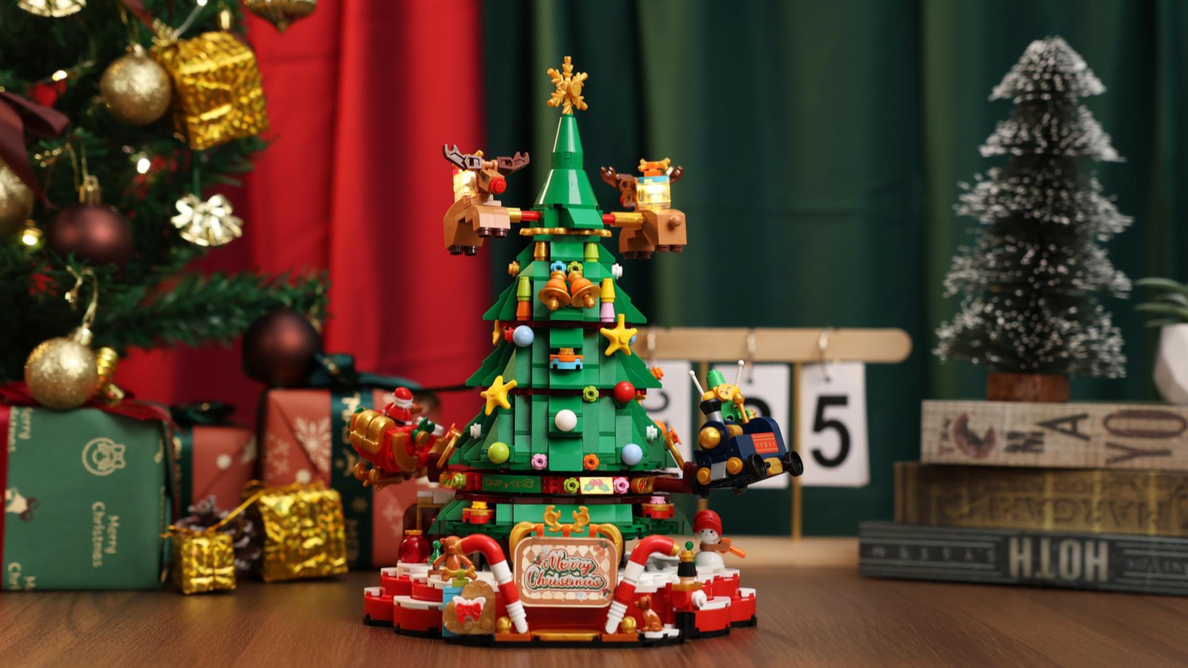 Amazon.com: JAKI Christmas Tree Building Set, Rotating Music Box