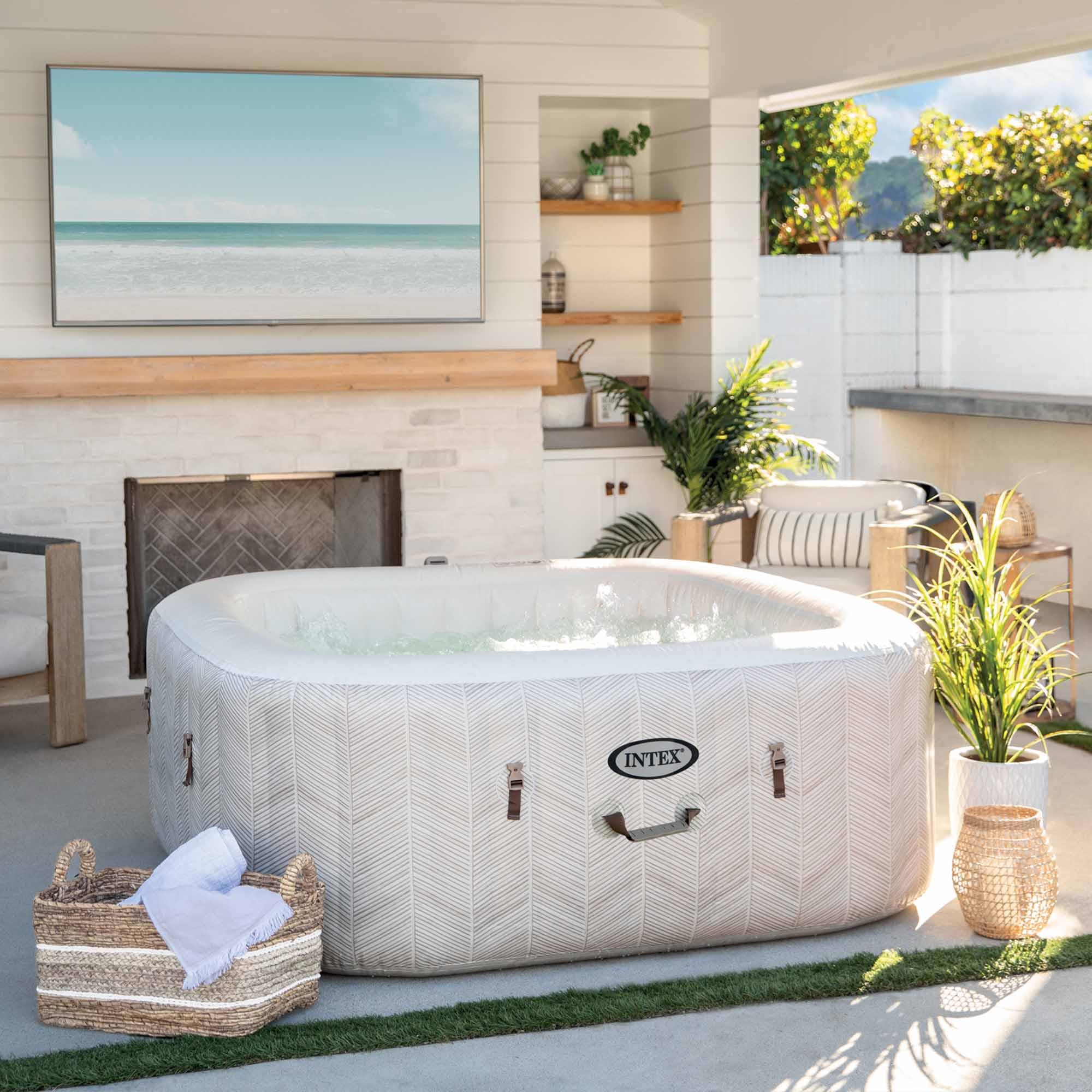 Intex Spa Gonflable carré Chevron Deluxe 4 Personnes, 175 x 175 x 71 cm, Chauffage 2 200 W, Bulles d'air Chaud, chlorateur salin, épurateur avec Filtre S2 (1 741 l/h), Accessoires Inclus (55092)