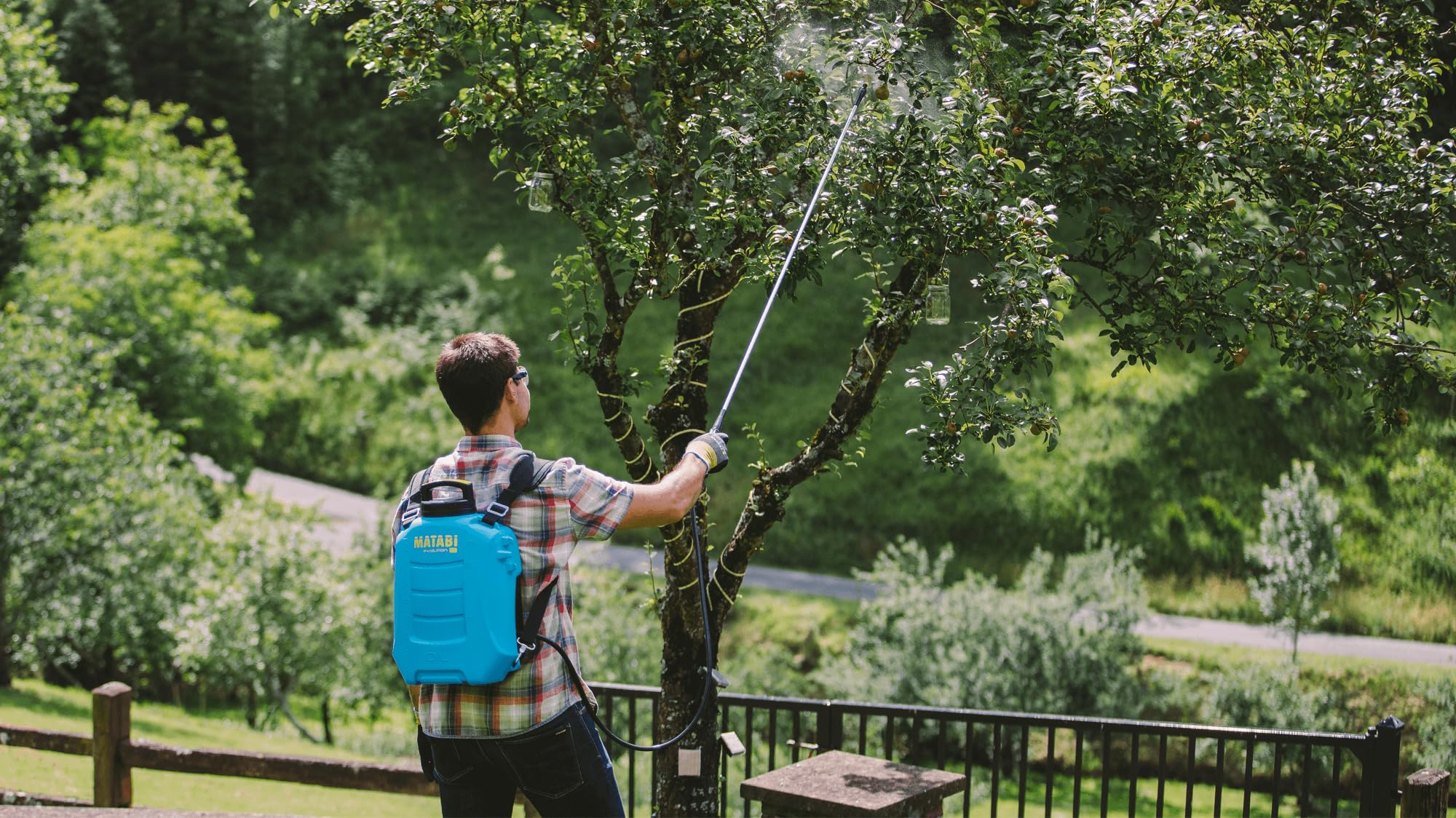 Matabi Pulverizador Eléctrico - 10L - Sulfatadora Eléctrica a Batería - Ideal para Huerto y Jardín - Mochila para Fumigar Compacta - Sin Bombeo Manual - Evolution 10LT - Hecho en España