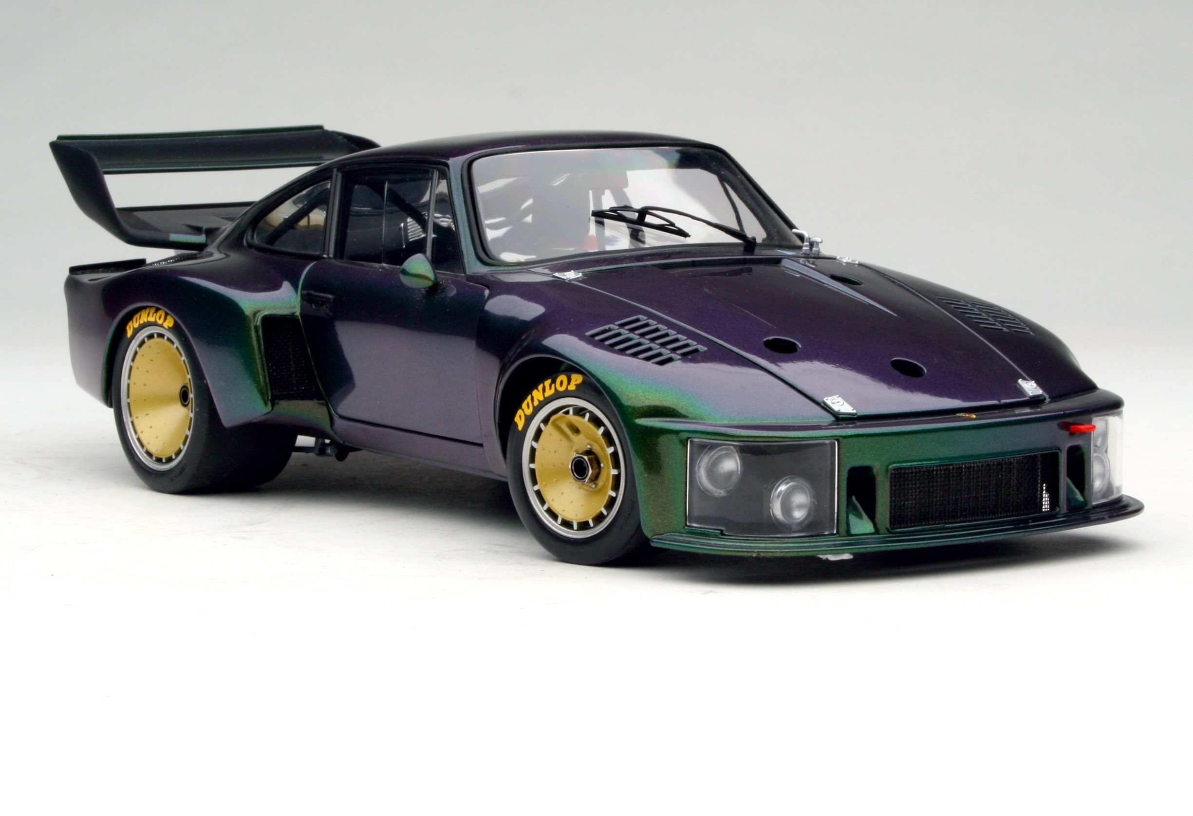 Amazon | Exoto 1976 ポルシェ935 ターボ。 | ミニカー・ダイキャスト 