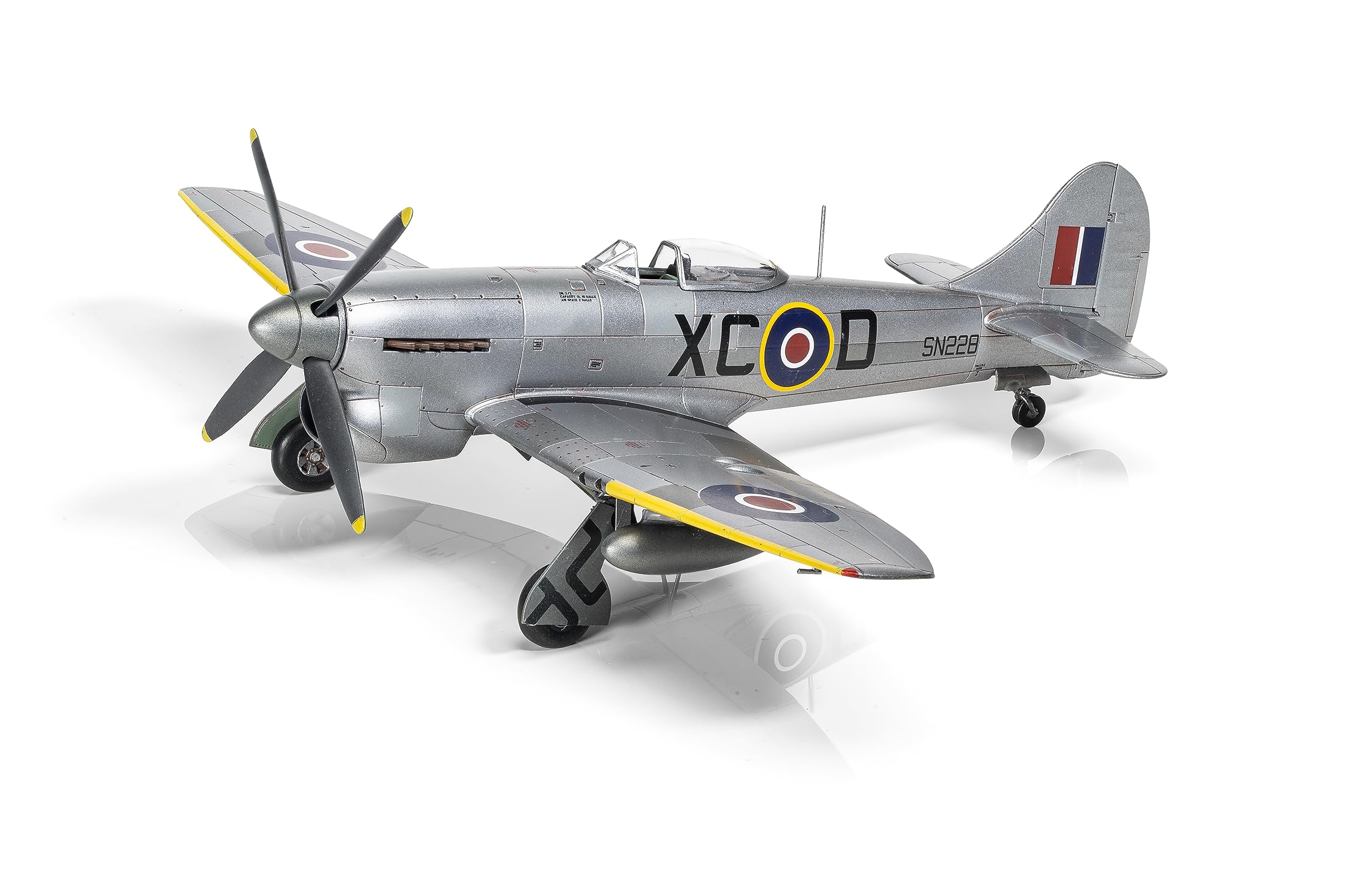 (未使用･未開封品)　ミニクラフト 1/144 ホーカーテンペストMk.V プラモデル tu1jdyt ホーカーテンペスト Mk.V 戦後 (プラモデル) - ホビーサーチ