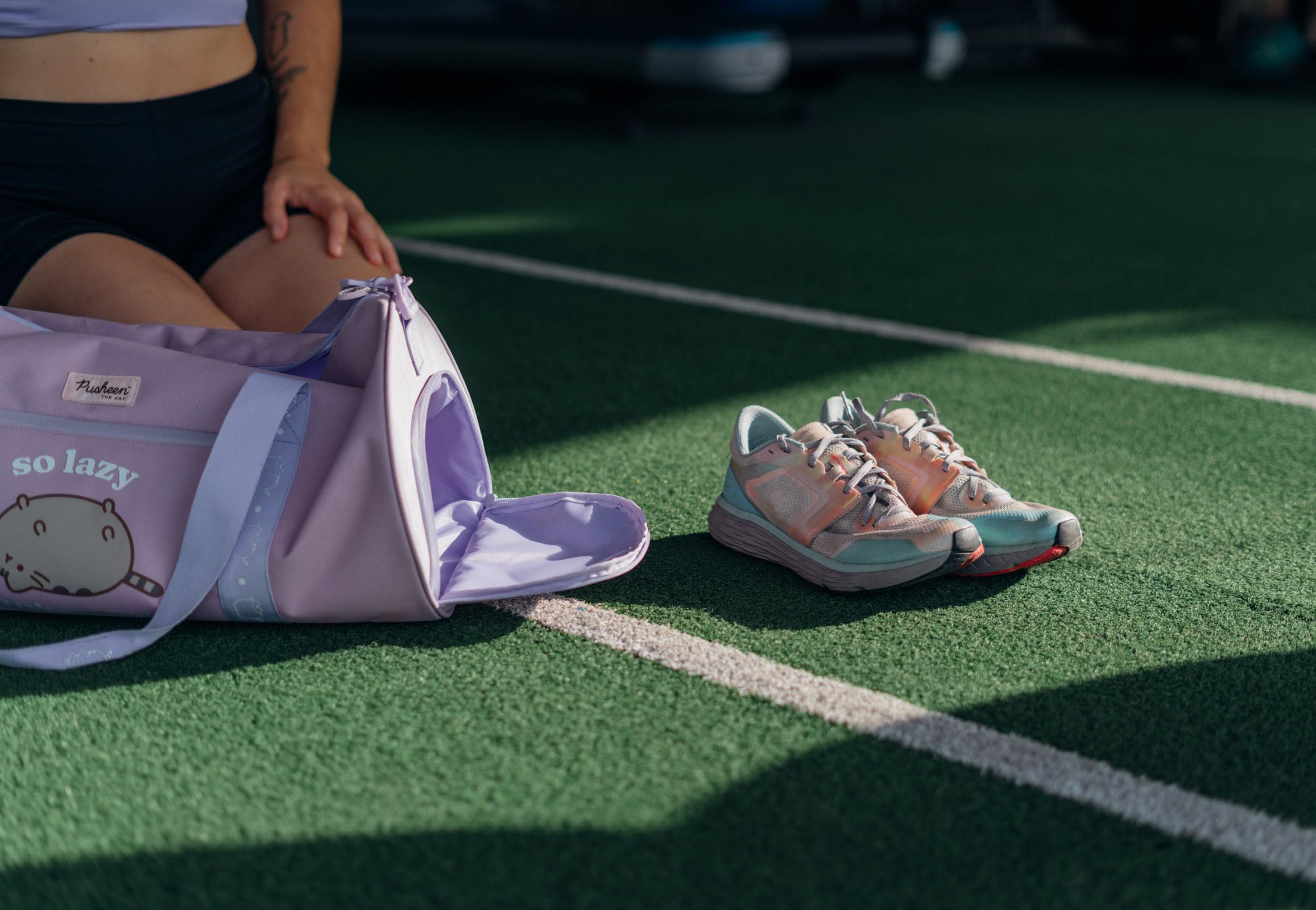Grupo Erik Pusheen Gym Duffle Bag | Gym Bag Bag With Shoe Compartment | 38L / 11.8 x 19.7 x 9.8 inches / 30 x 50 x 25 cm | Gym Bag | Duffle Bag | Pusheen Gifts | Pusheen Cat