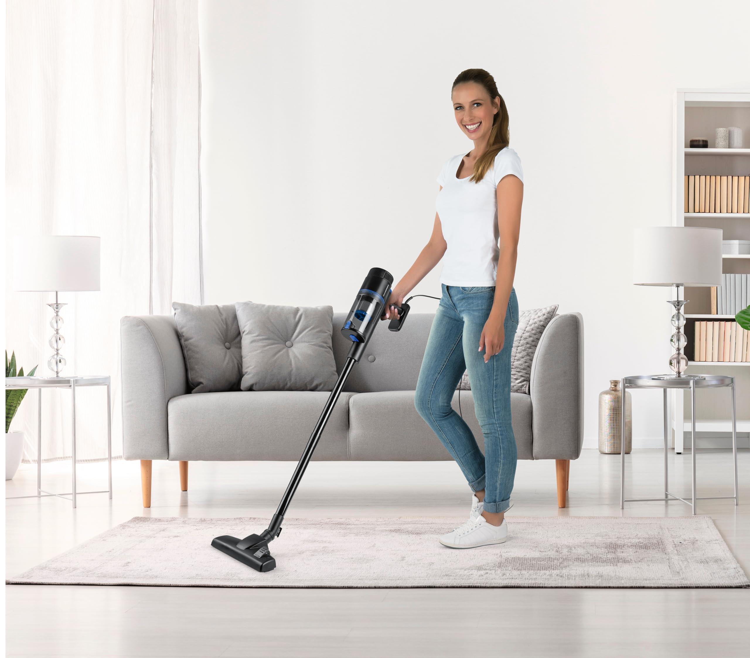 CLEANmaxx Aspirateur cyclonique - Aspirateur de Sol et à Main sans Sac 2 en 1 - Forte Puissance d'aspiration 15 kPa et 600 W - Idéal pour Les Poils d'animaux - avec Filtre HEPA 13 hypoallergénique