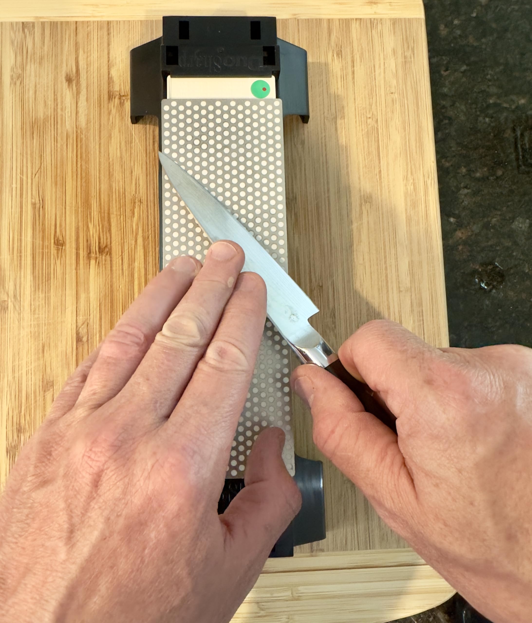 "DMT DuoSharp®-Schärfstein mit extrafeiner/feiner Hardcoat™-Oberfläche und Sockel (8""/20, 32 Cm), speziell für Keramikmesser, 1 Stück, W8EF-H-WB" mehrfarbig