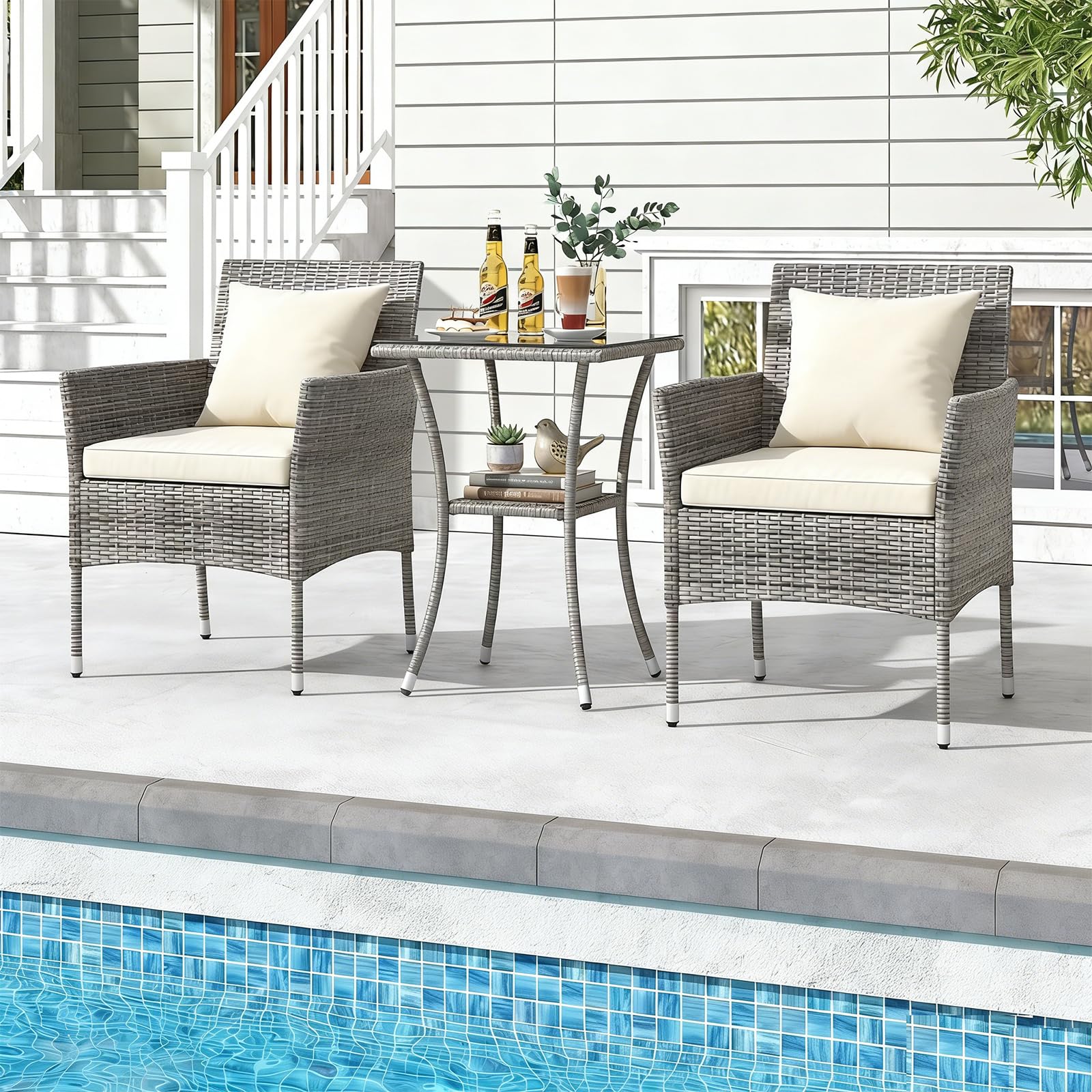 GIANTEX Set Mobili da Balcone 3 Pezzi, Tavolo e 2 Sedie in Rattan con Cuscini