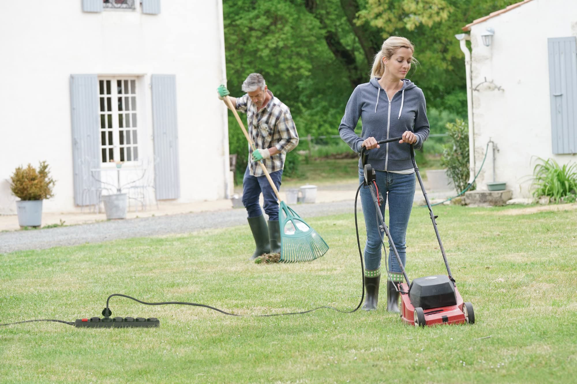 Stagecaptain OPSS-6 BK 6-Fach Outdoor-Steckdosenleiste mit Schalter IP44 5X