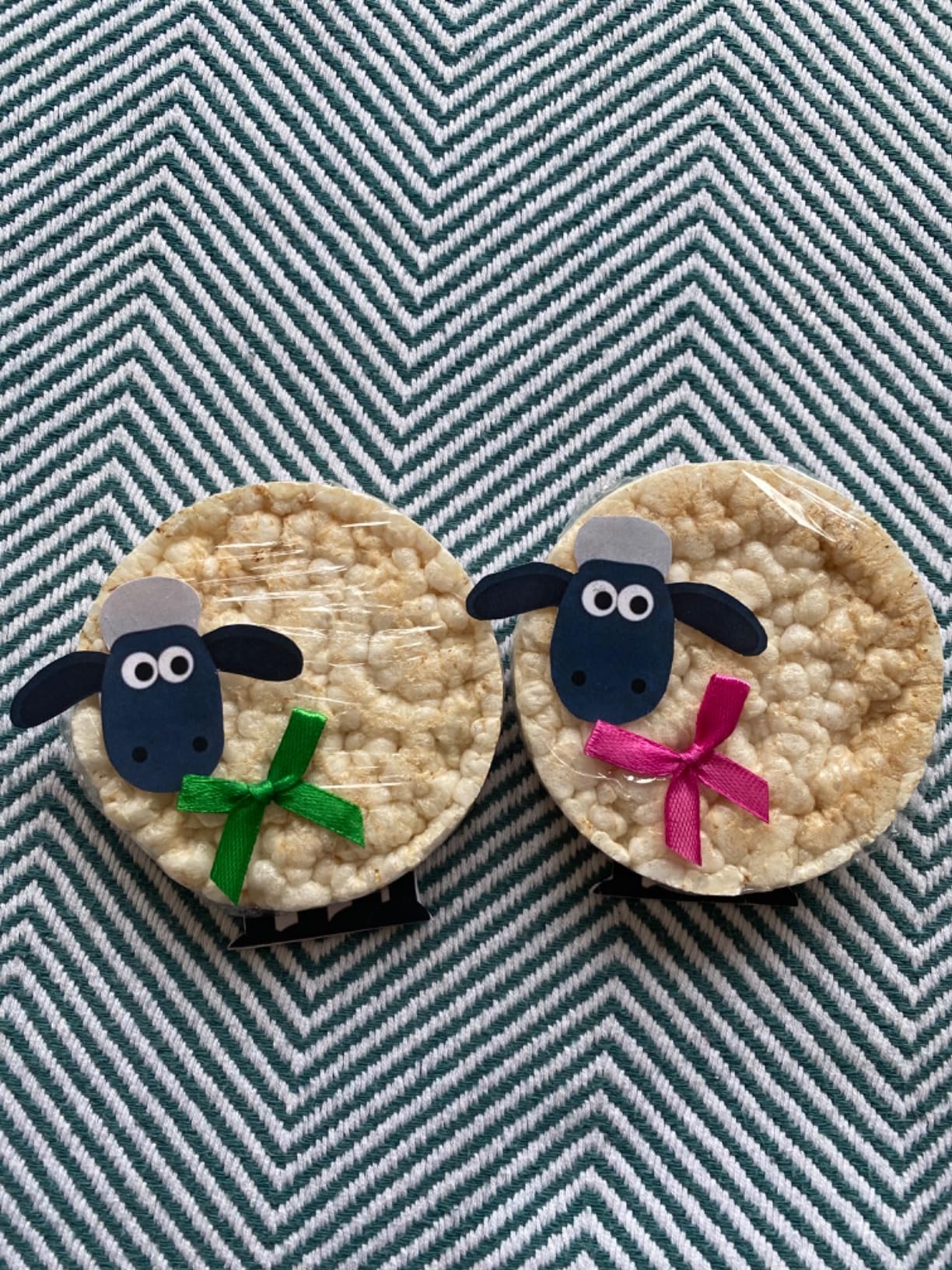 FRCOLOR 120 Stück Mini-Schleifen Zum Basteln – Handgefertigt Für Nähprojekte, Scrapbooking & Geschenkverpackung