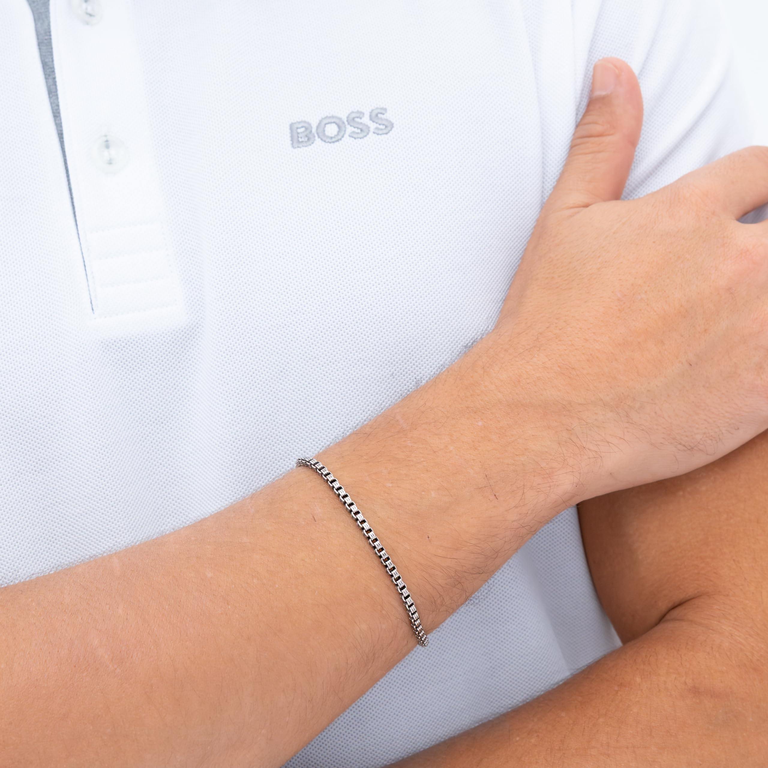 BOSS Herren-Armband mit markanter Kette und antik-silberner Stahloberfläche