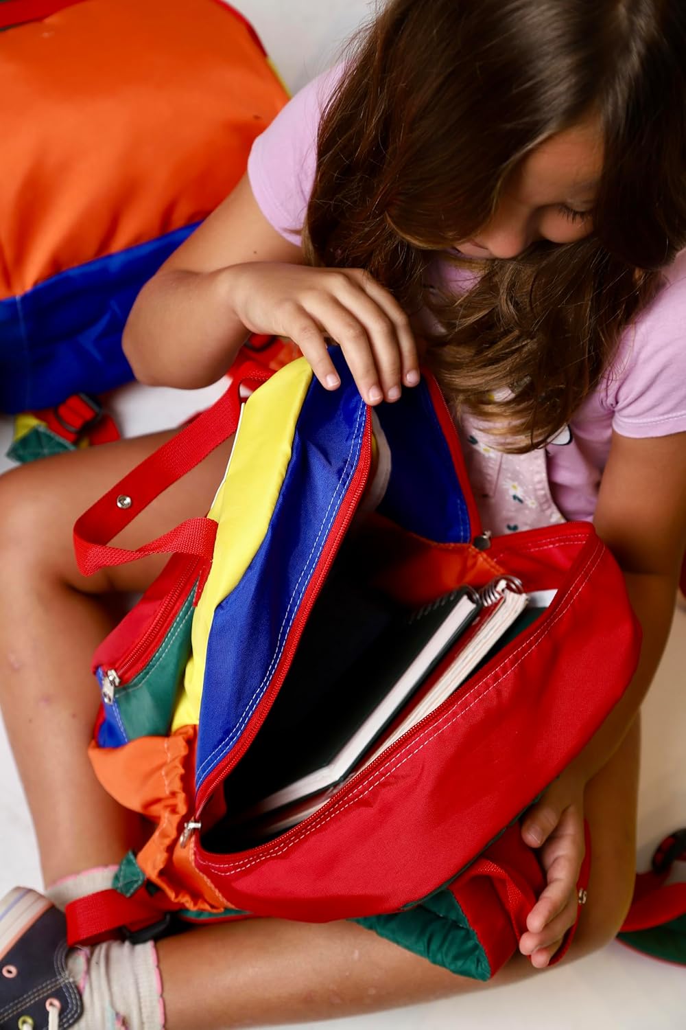 Mochila Colorida Bekpek em promoção! Veja a oferta e mais achadinhos de Mochilas escolares 4 Hoje é o melhor dia para comprar Mochila Colorida Bekpek com aquele preço maroto! Promoção! Aproveite a oferta! 4