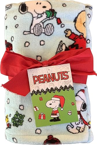 Jay Franco & Sons, Inc. Peanuts - Toallas de mano navideñas para baño (16 x 28 pulgadas, azul claro)