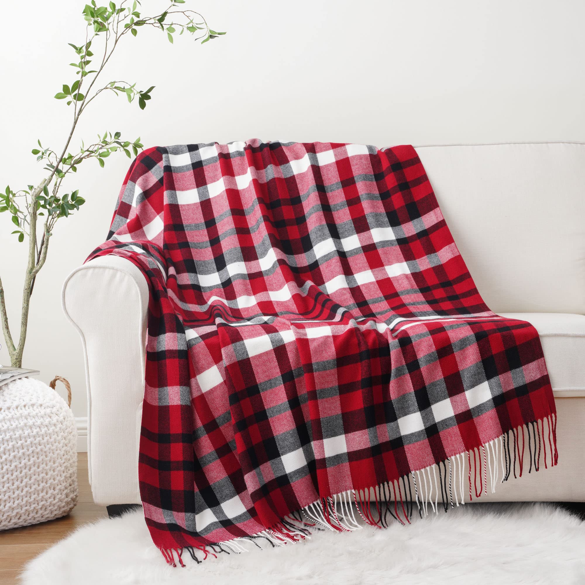 BATTILO HOME Buffalo Plaid Throw Blanket for Couch, Farmhouse Check Pattern, Soft Woven with Decorative Fringe