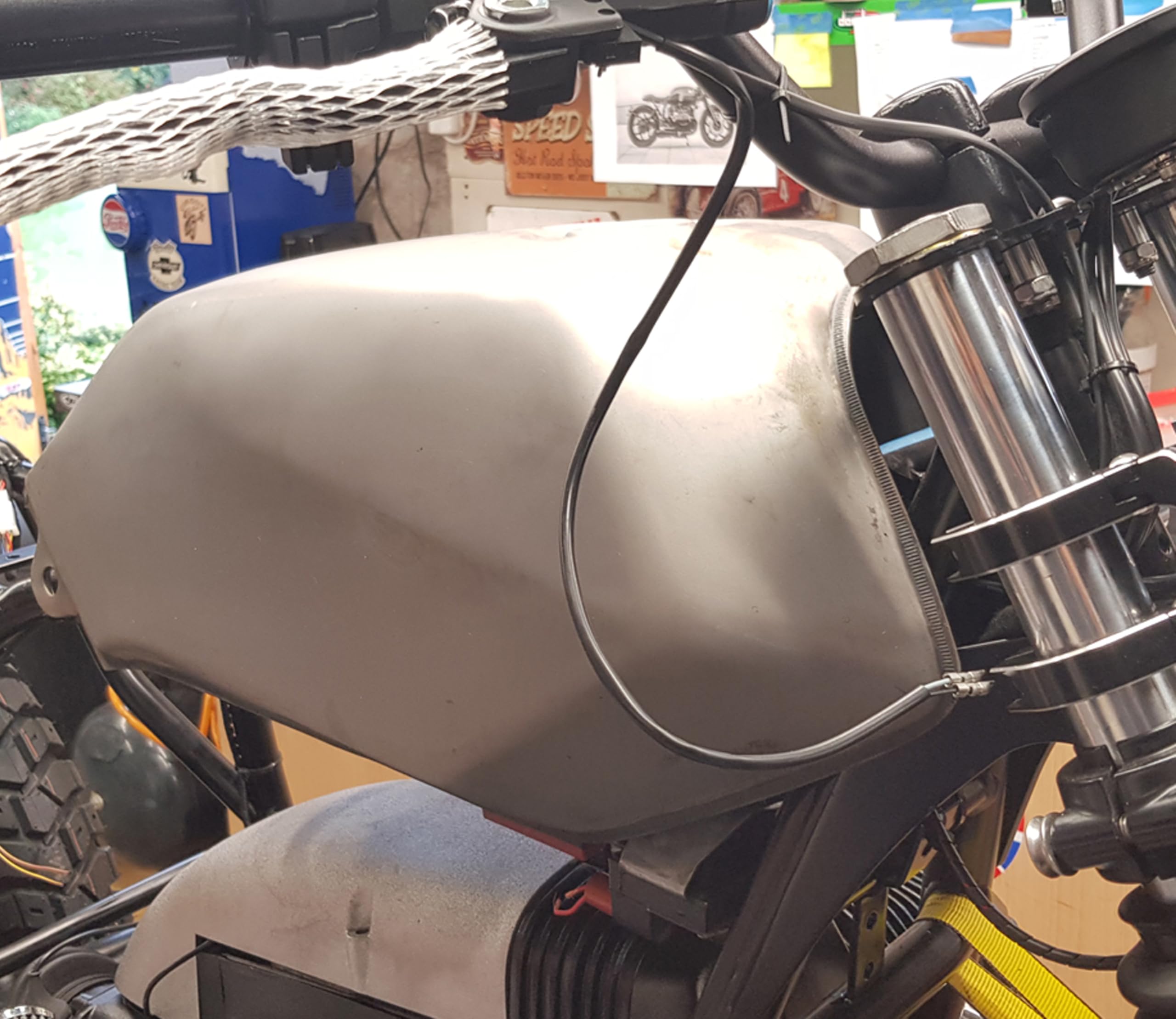 Moto Depósito Combustible para Retro Proyecto Personalizado Café Corredor Bici Calle Streetfighter