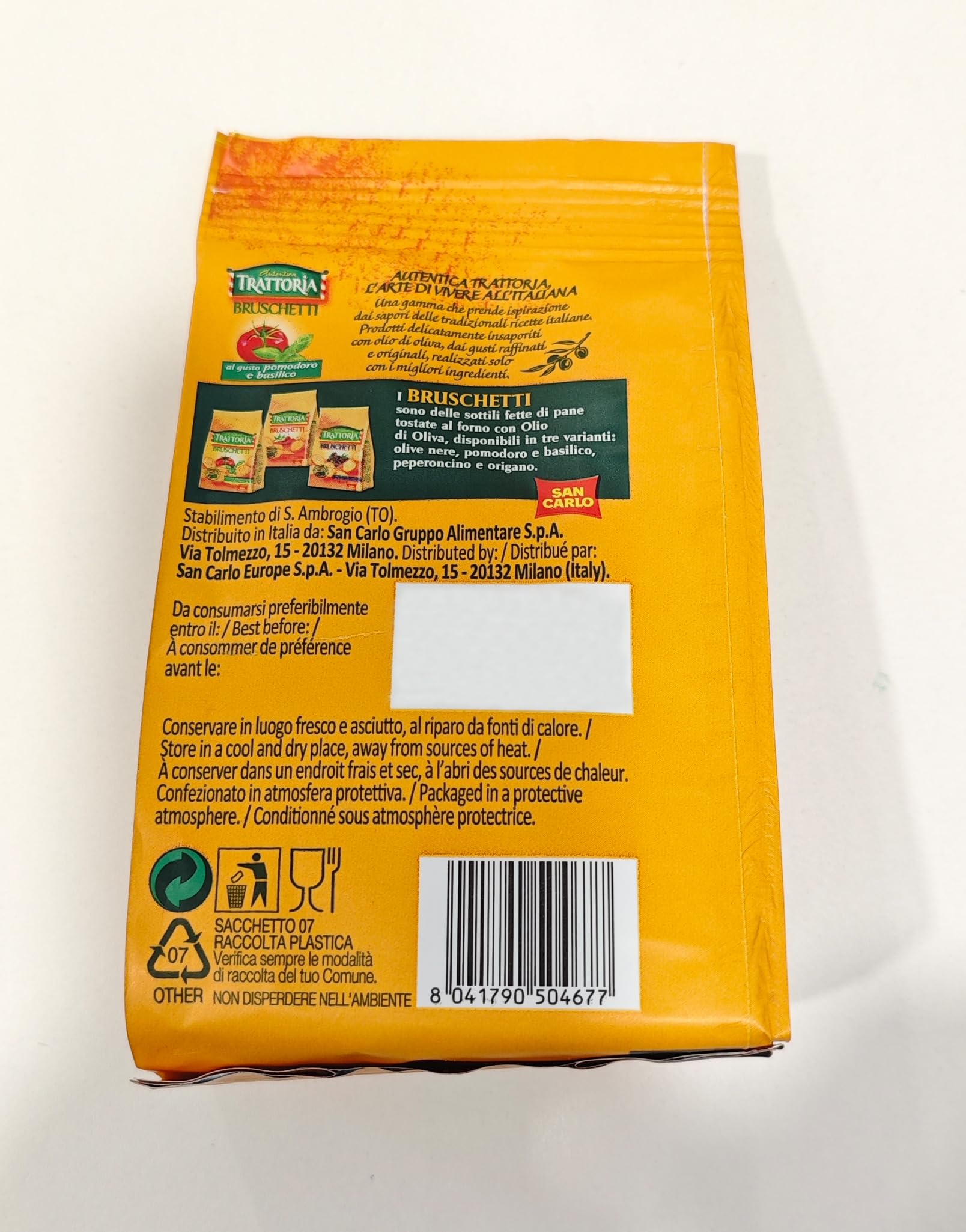 Autentica Trattoria Bruschetti Crostini al gusto di Pomodoro e Basilico San Carlo, Scatola con 10 confezioni da 50g