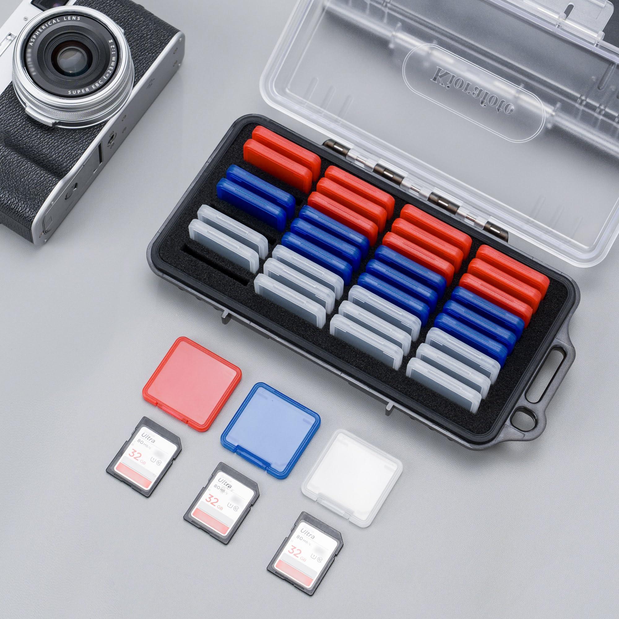 Kiorafoto Estuche para tarjetas de memoria SD con 36 fundas individuales de plástico transparente para tarjetas SD SDXC SDHC, resistente al agua, a prueba de golpes y polvo, transparente
