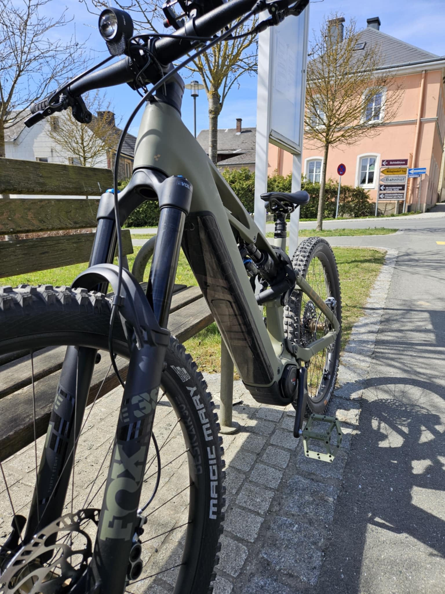 Reflektierende Designschutzfolie für E-Bike Akkuabdeckungen und Unterrohr für alle E-Bike Modelle, Rahmenschutz eBike, Fahrrad Aufkleber, Bike Sticker