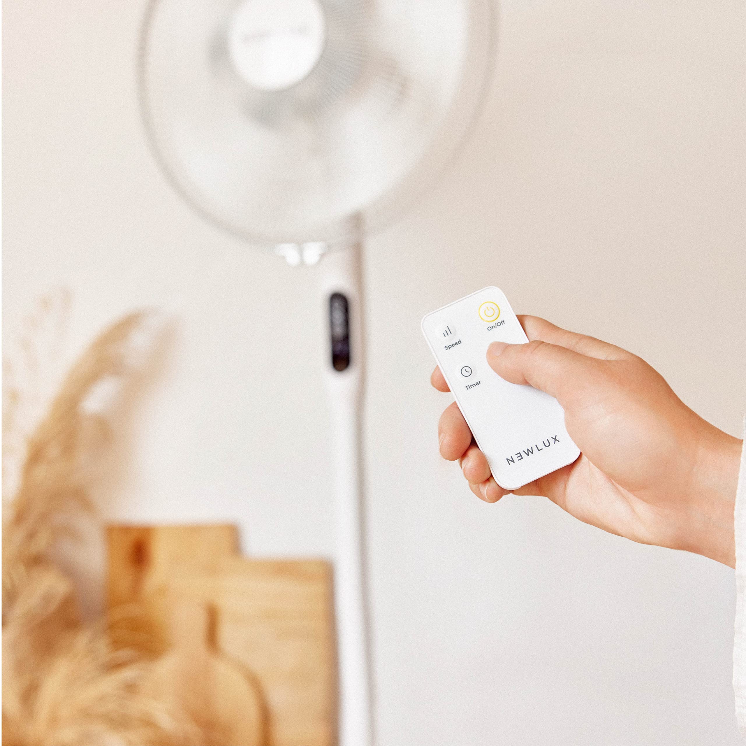 Newlux - Ventilador de Pie con Mando a Distancia 3 en 1 W1050 Smart 10 Aspas de ø40cm, 3 Vel. y Temporizador 18h. Ventilador de Pedestal Oscilante 90º con Altura Regulable 130, 100 o 70cm (Blanco)