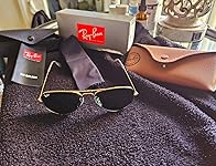 Review Image by Boi Boi