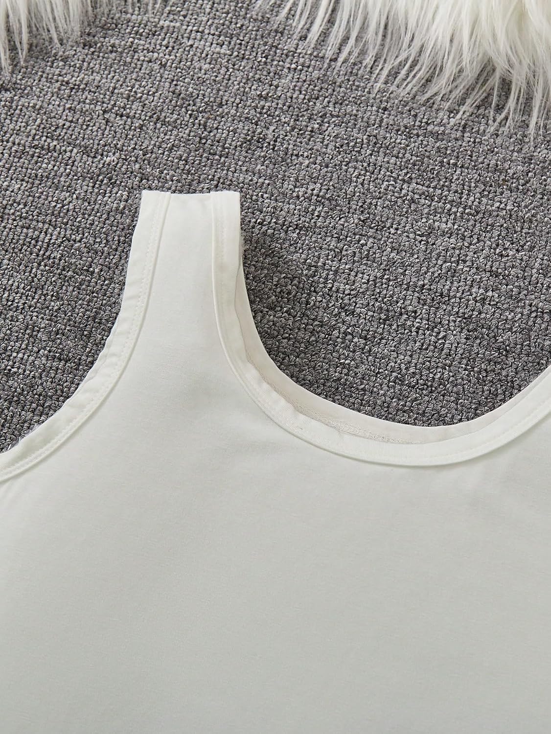 Milumia Girl's 2 Pack Scoop Neck Ribbed Tank Tops Sleeveless Summer Crop Tops Set
