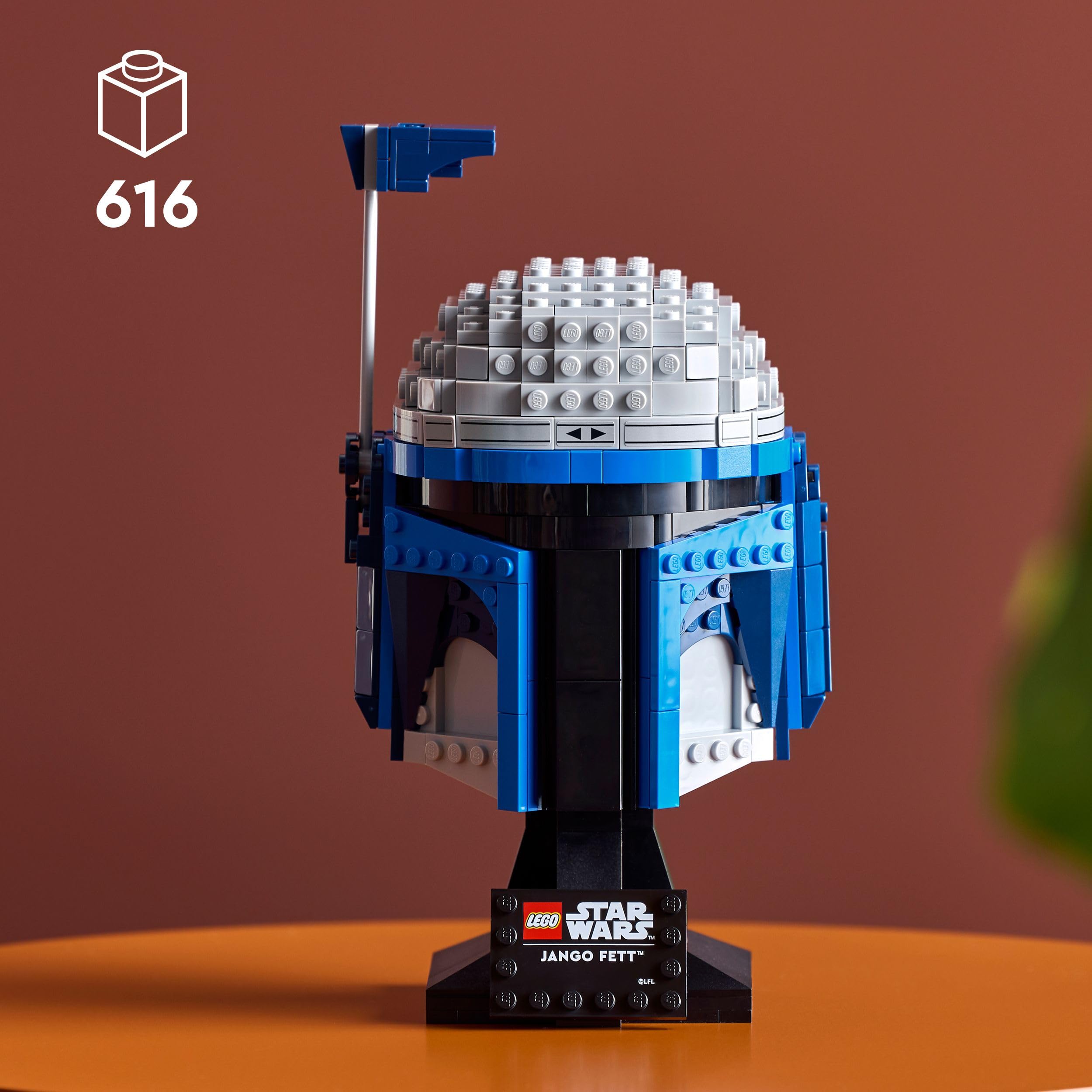 LEGO Star Wars 75408 Jango Fett Helmet, Mandalorian Model Kit for Adults, Building Set incl. a Stand - Image 2