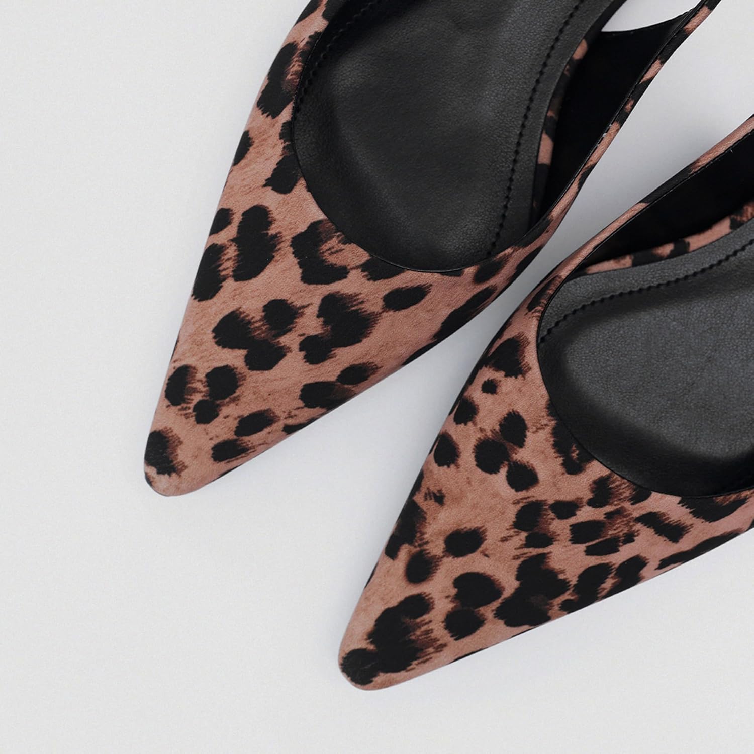 Slingback Flats for Women Slip-On Comfortable Patent Leather Shoes Fashion-Forward and Elegant Pointy Flats Animal Print