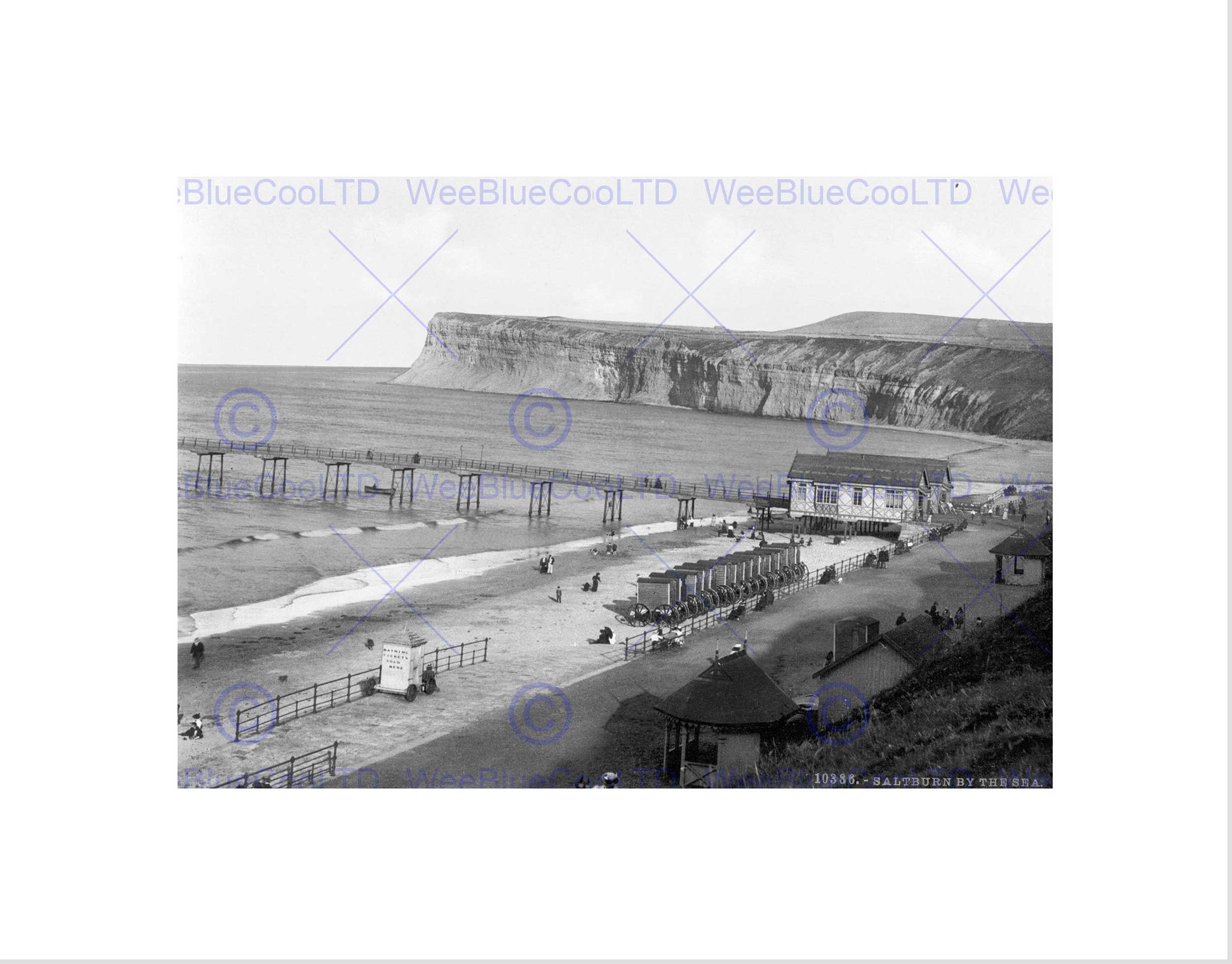Wee Blue Coo SALTBURN BY THE SEA GENERAL VIEW YORKSHIRE ENGLAND OLD BW FRAMED PRINT B12X797