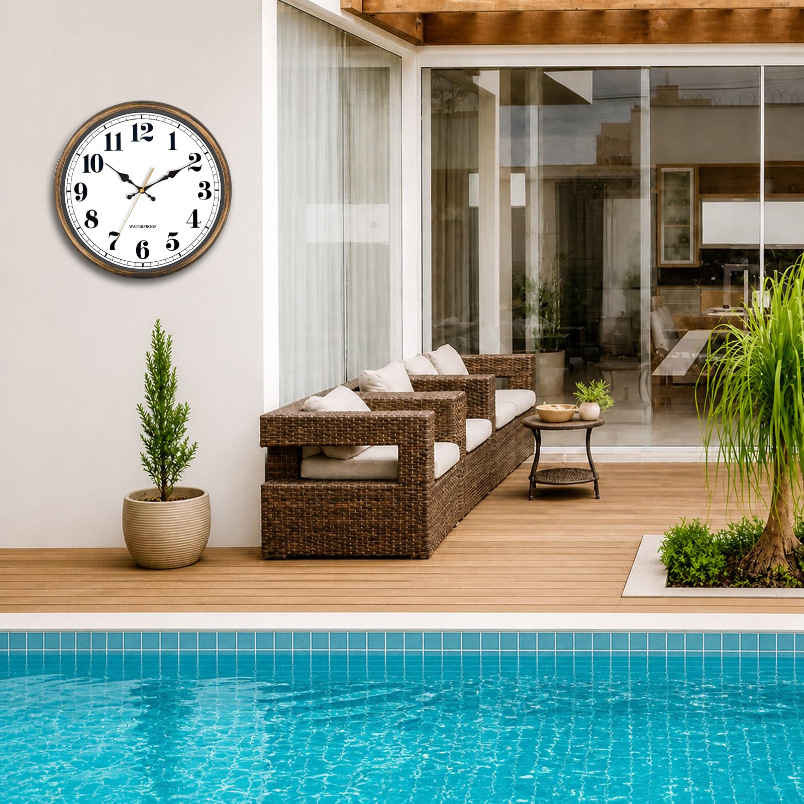 Caysie Grande horloge murale étanche à piles étanche de 40,6 cm pour piscine, terrasse, extérieur (bronze doré)