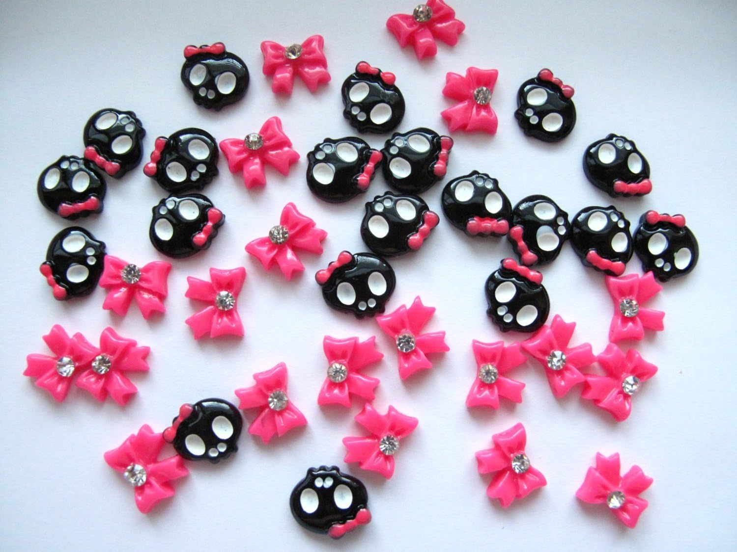 Nail Hall 3D 40pcs Black Skull & Red Rhinestone Bow Nail Art for Nails/Cellphones