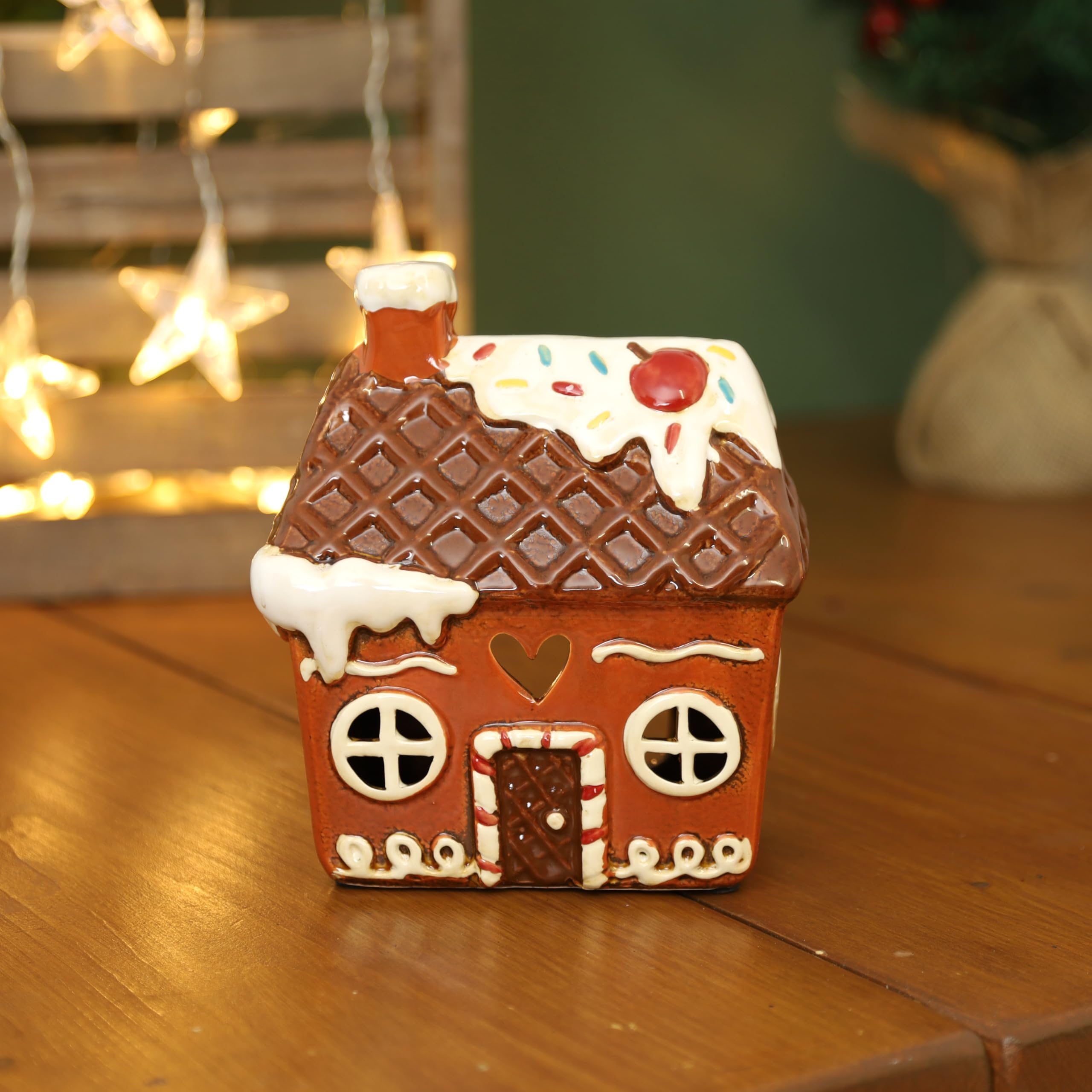 Fyne-Finds Brown Ceramic Browm Cottage Tealight Candle Holder Pottery Cottage House Village Scene Gingerbread Xmas Gift