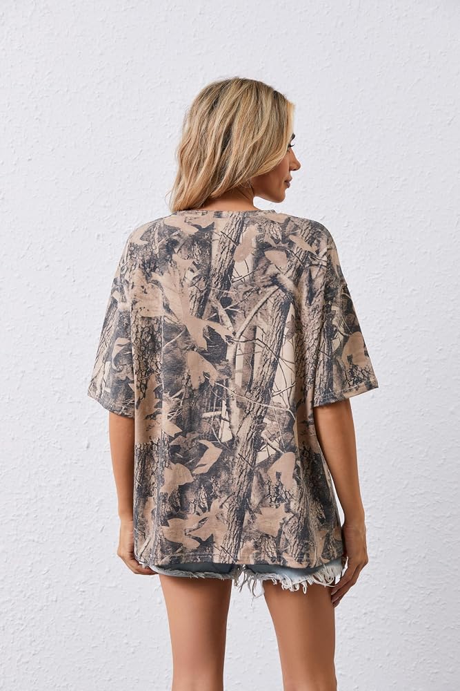 Women’s Camo T-Shirt – Maple Leaf Print Short Sleeve Tee For Streetwear & Casual Outfits
