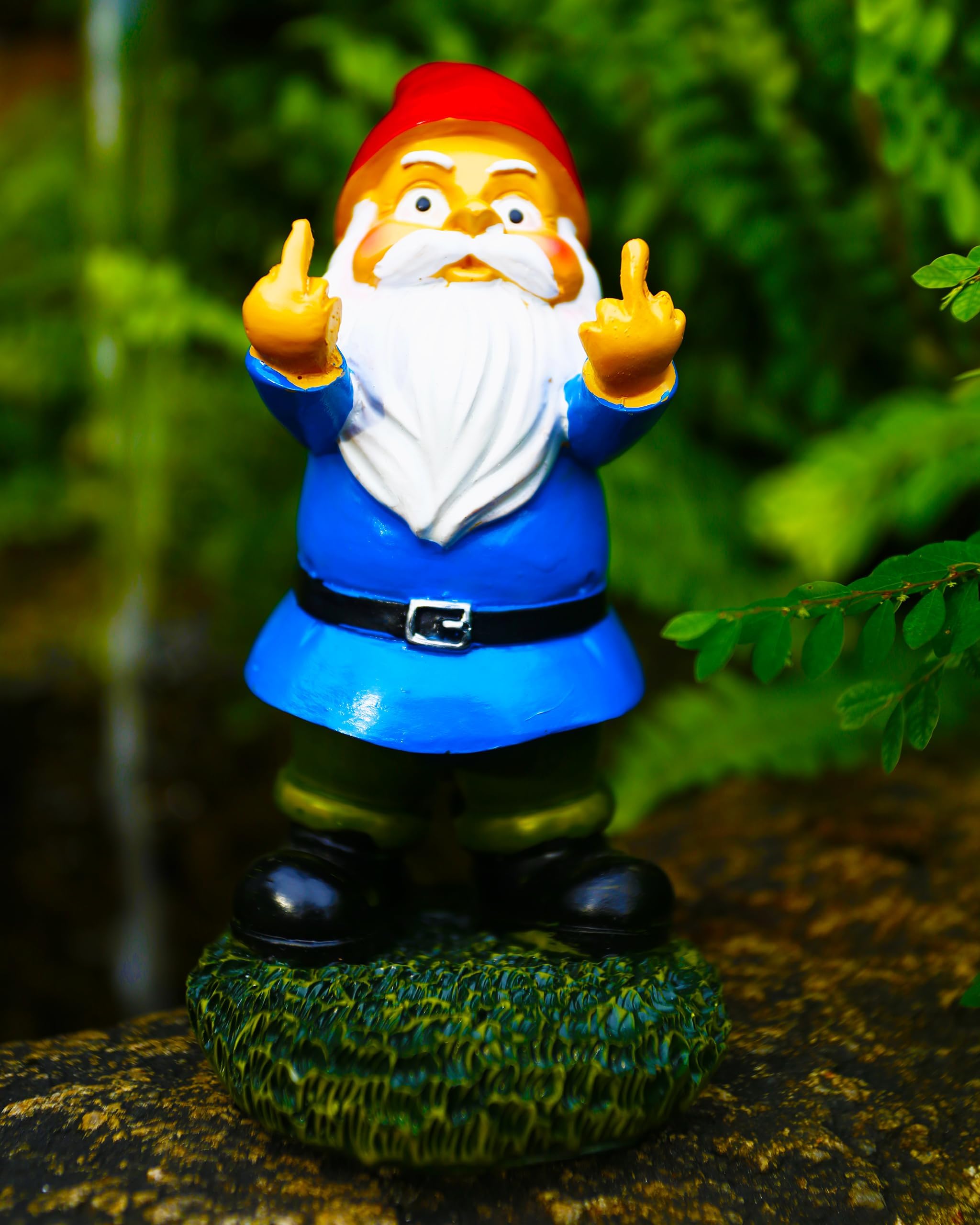Estefanlo Garden Gnome Statue, Garden Decoration, Garden Gnome Figurines Decoration for Outdoor, Outdoor Sculpture, Waterproof, Fun, Gnome Gnome, Gift for Home, Yard, Lawn, Balcony