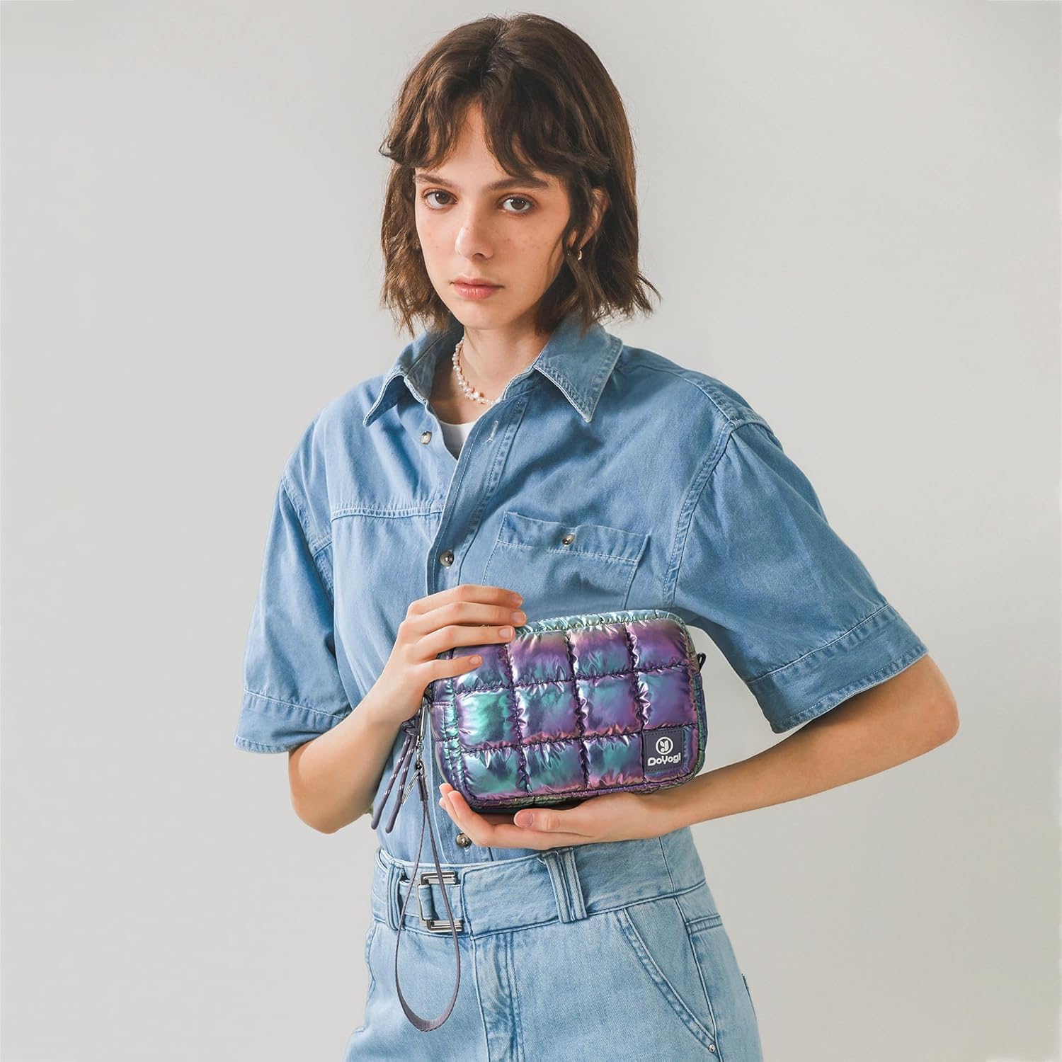 DOYOGI Quilted Cosmetic Bag, Puffer Makeup Bags, Crossbody Purses for women,Cute Travel Toiletry Bag for Women (Dazzling Purple)