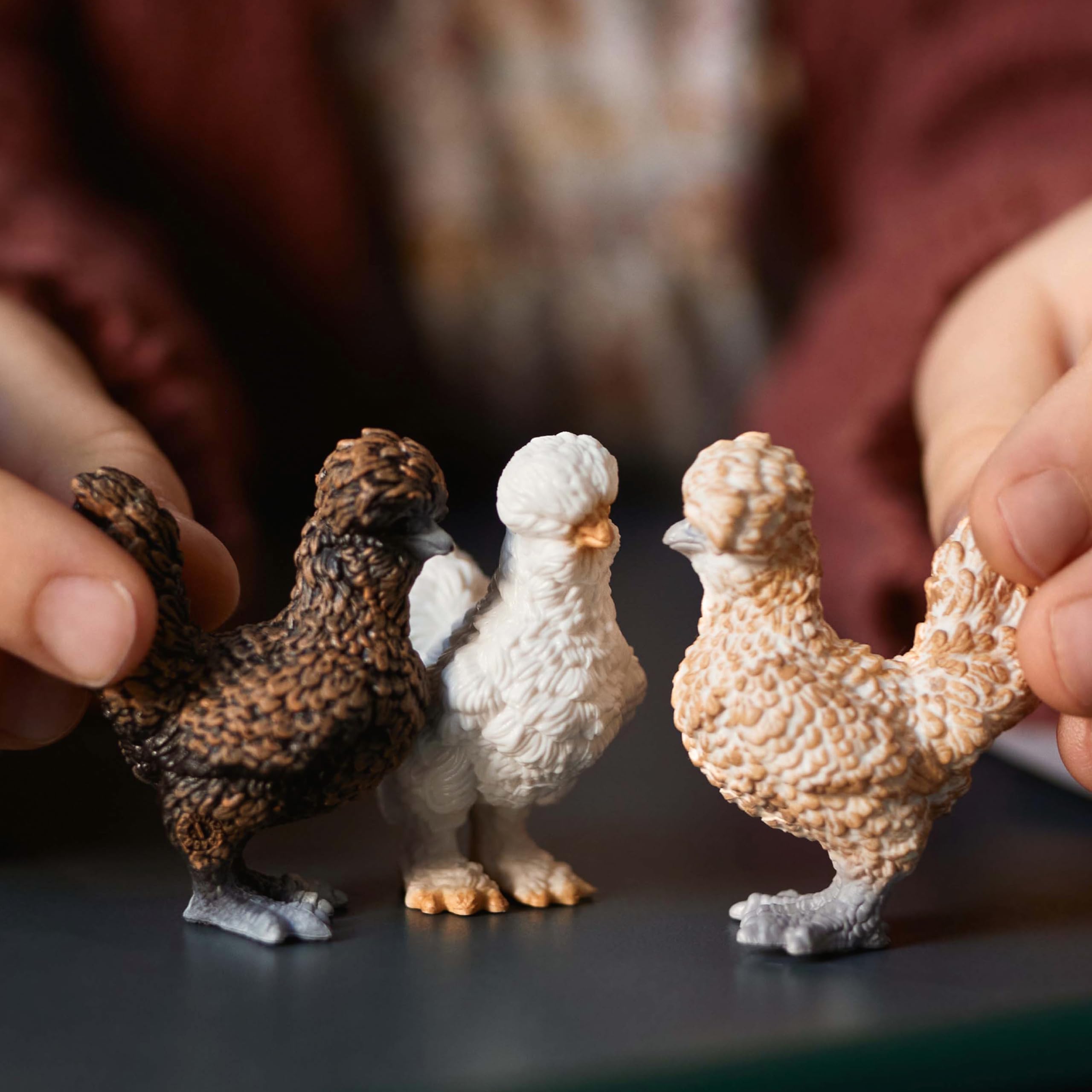 SCHLEICH 42574 Farm World, realistyczny zestaw z kurami, zestaw 3 elementów, zabawka farmerska z realistycznymi figurkami kur, dla dzieci od 3 lat