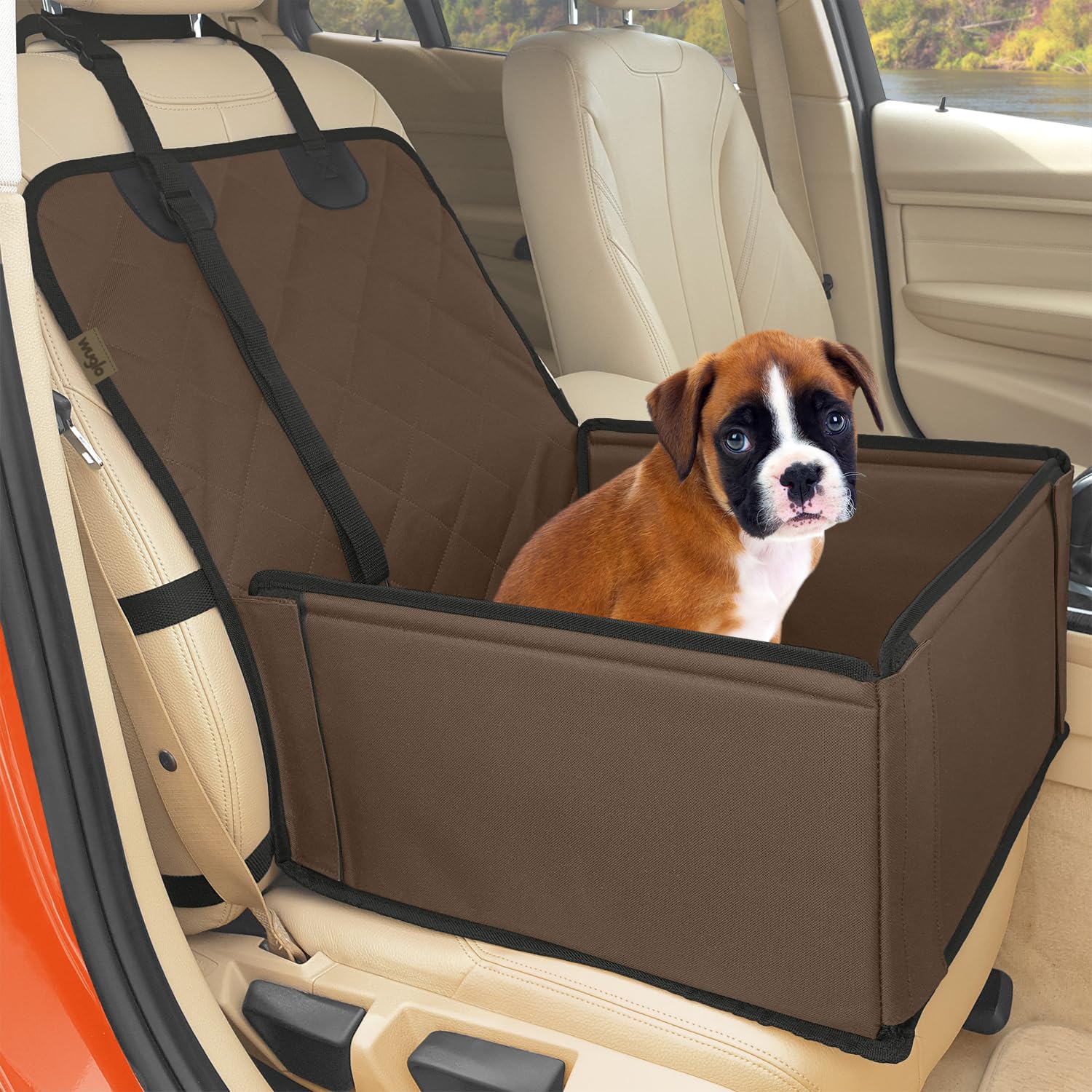 Siège auto pour chien noir en voyage : panier de transport sécurisé pour petit chiot