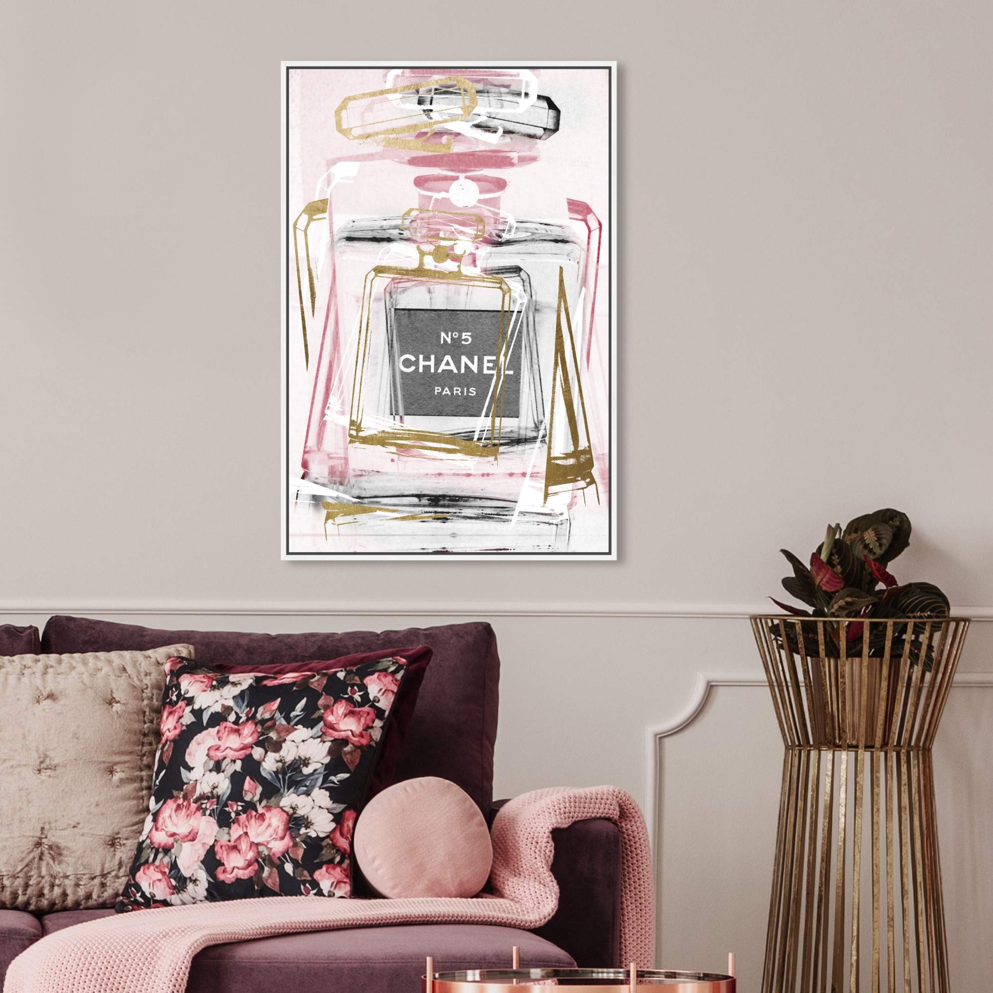 Amazon.com: The Oliver Gal Artist Co. Fashion Framed Wall