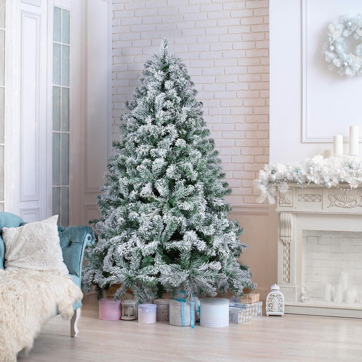 Yaheetech 6ft Pre-lit Artificial Christmas Tree with Incandescent Warm White Lights, Snow Flocked Full Prelighted Xmas Tree with 820 Branch Tips, 250 Incandescent Lights & Foldable Stand, White