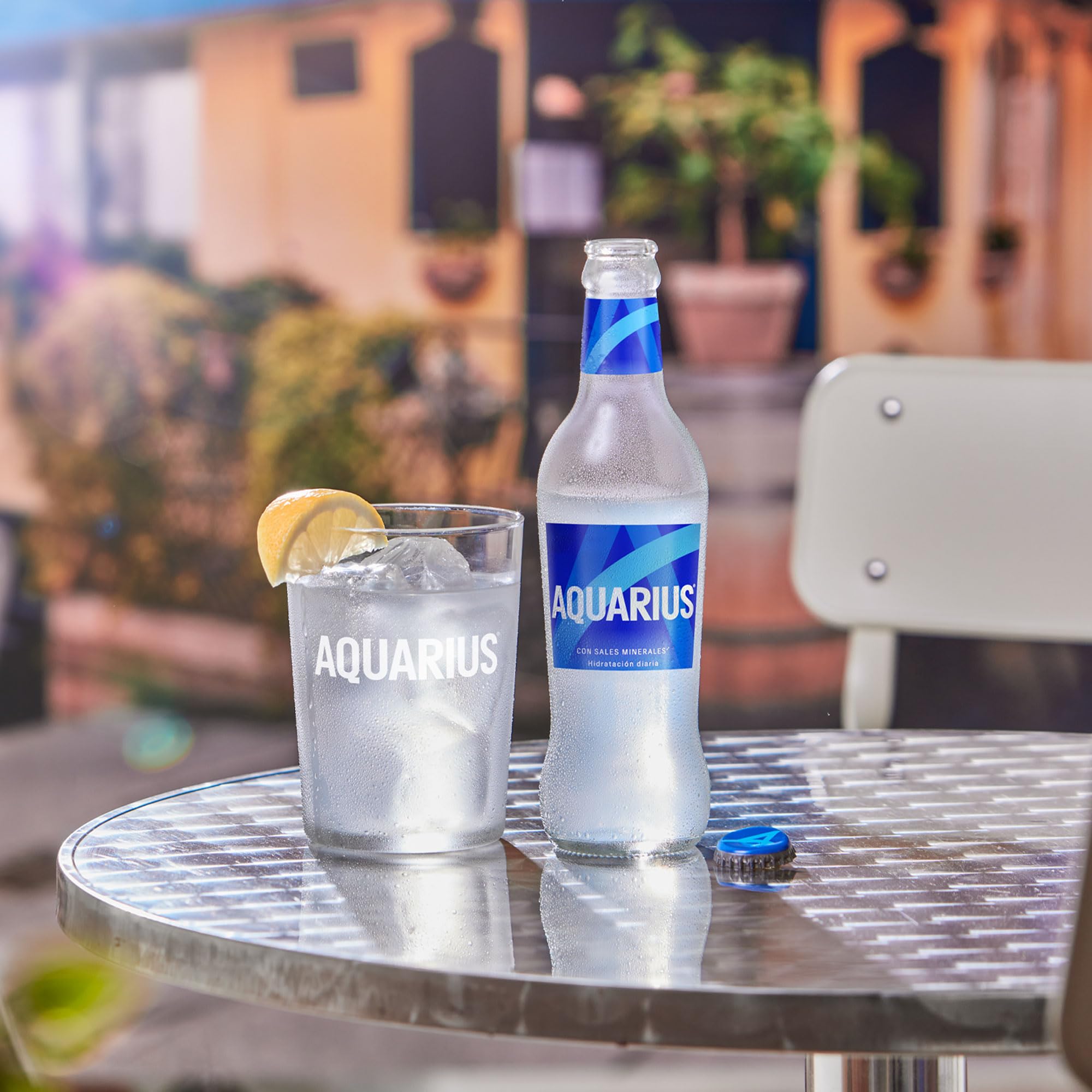 AQUARIUS Limón, Bebida Hidratante con Sales Minerales, Baja en Calorías - Pack de 4 botellas 1,5L