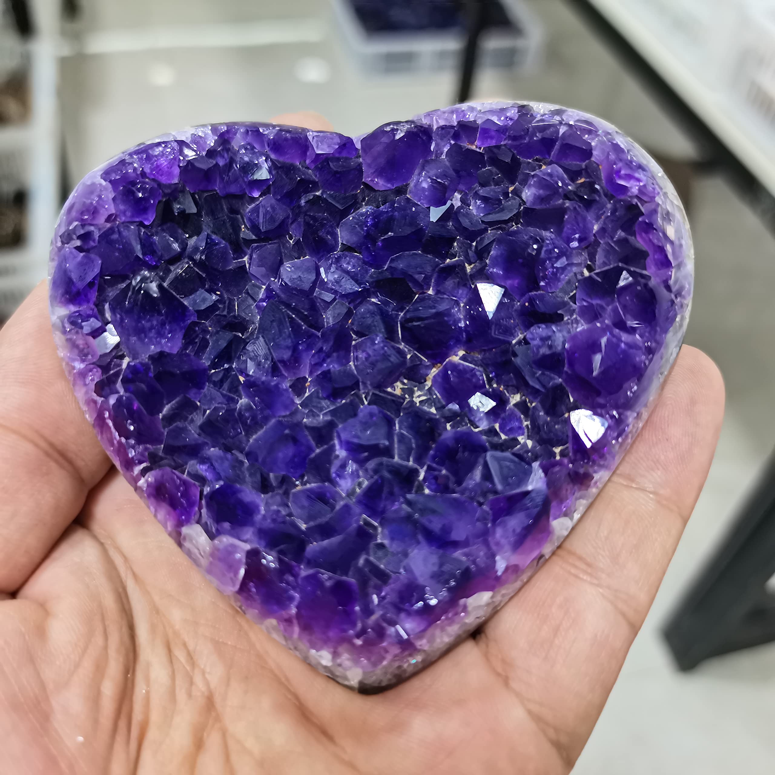 Cristal Natural Áspero Amatista Natural Geoda Corazón Amoroso Forma Cuarzo Racimo Cristal Espécimen Energía Curación (Tamaño : 490-570g) DINZHHENGYIN(Size:490-570g)