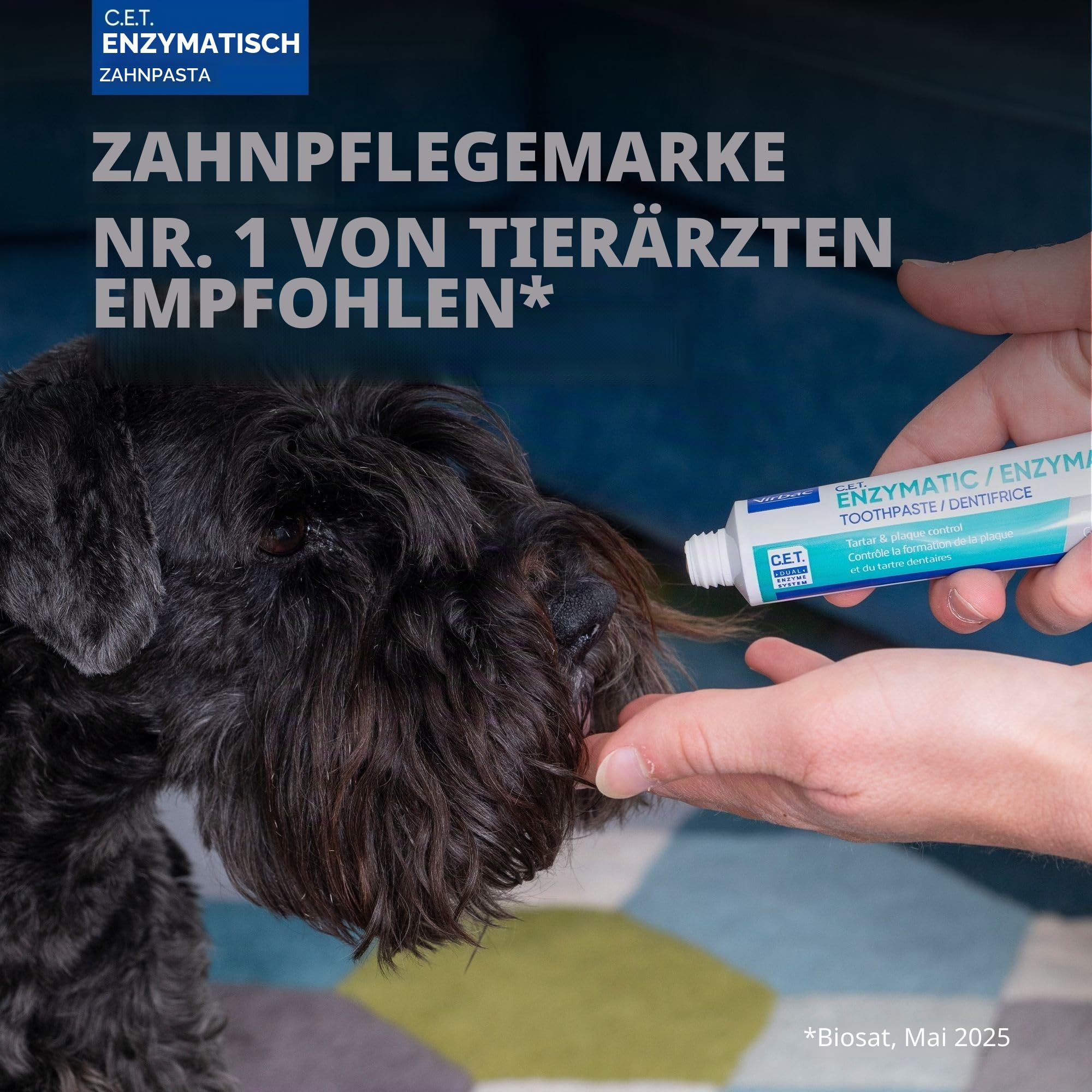 Virbac C.E.T. Mundhygiene-Set für Katzen und Hunde, 3-teiliges Set mit doppelseitiger Zahnbürste, Fingerbürste und Geflügelgeschmack, 75 ml Tube Zahnpasta, entfernt Plaque und Zahnstein