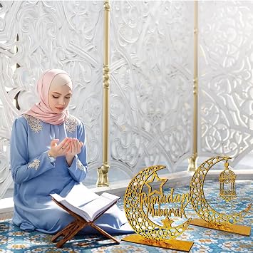 2PCS Ramadan Mubarak Table Decorations, Wooden Eid Kareem Tabletop Sign for Home Room Centrepieces, Novelty Hollow Star Moon Lanterns Castles Ornament for Islamic Muslim Al-Fitr Party Supplies